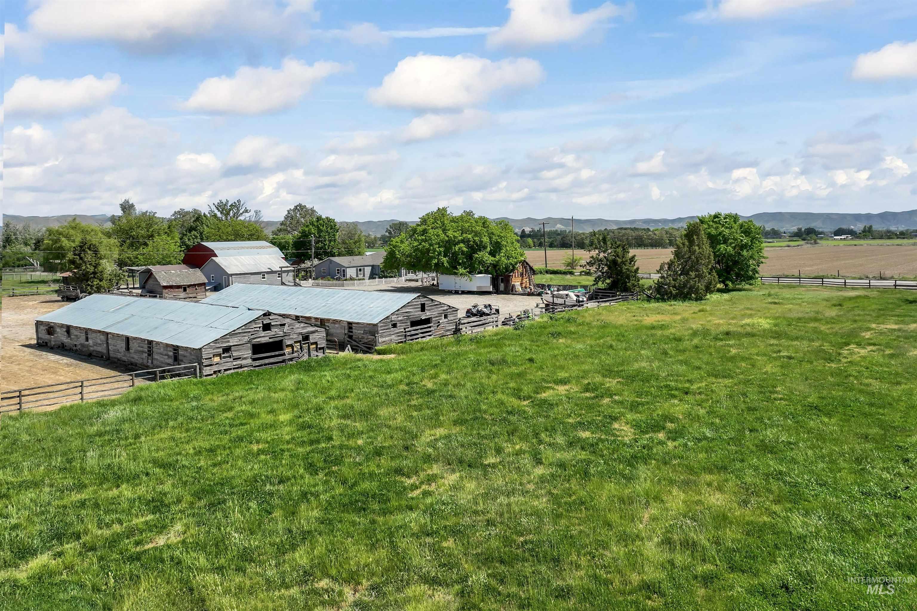 1444 W Black Canyon Hwy, Emmett, Idaho 83617, 4 Bedrooms, 2 Bathrooms, Residential For Sale, Price $759,900, 98976669