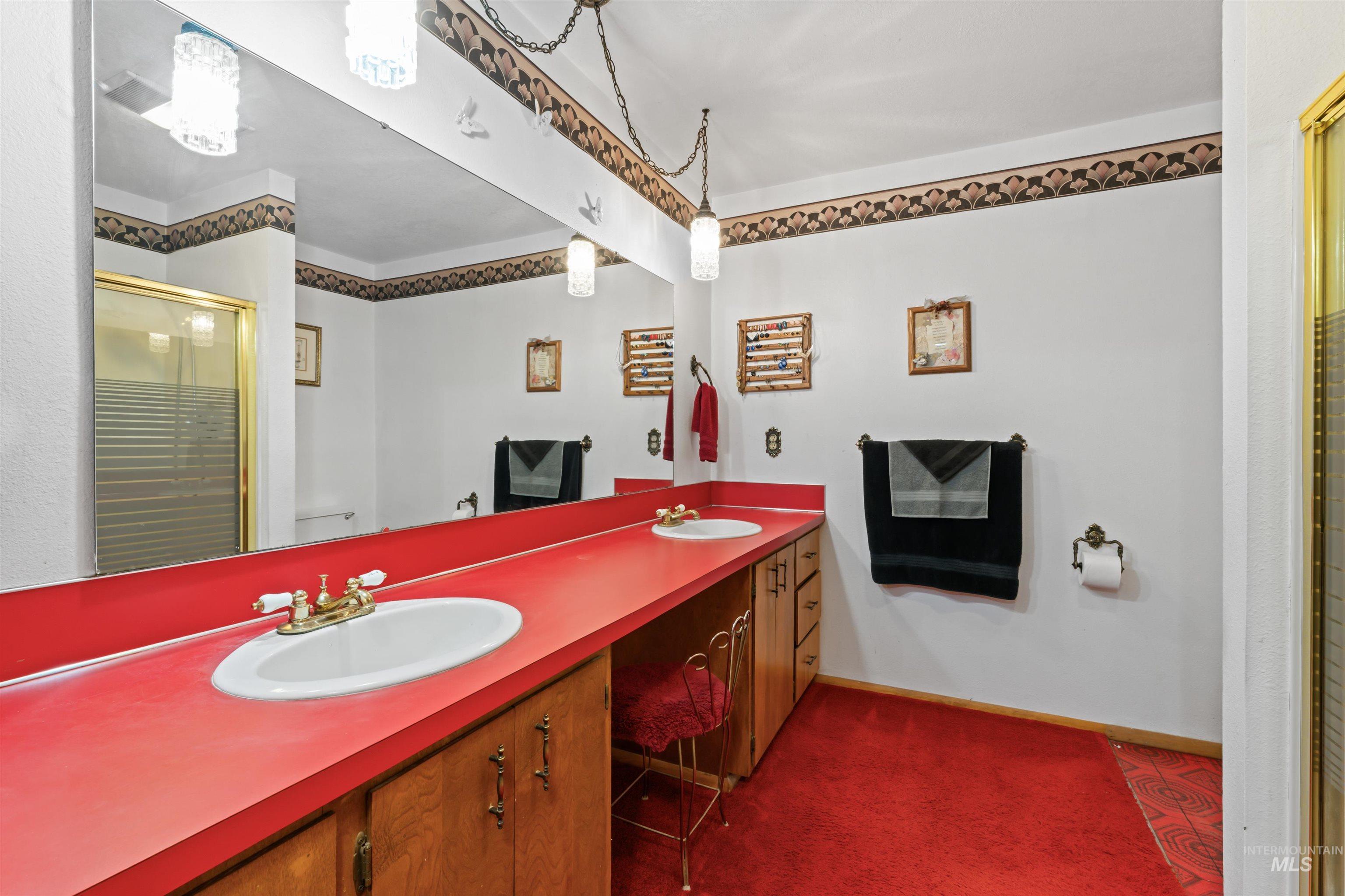 1444 W Black Canyon Hwy, Emmett, Idaho 83617, 4 Bedrooms, 2 Bathrooms, Residential For Sale, Price $759,900, 98976669