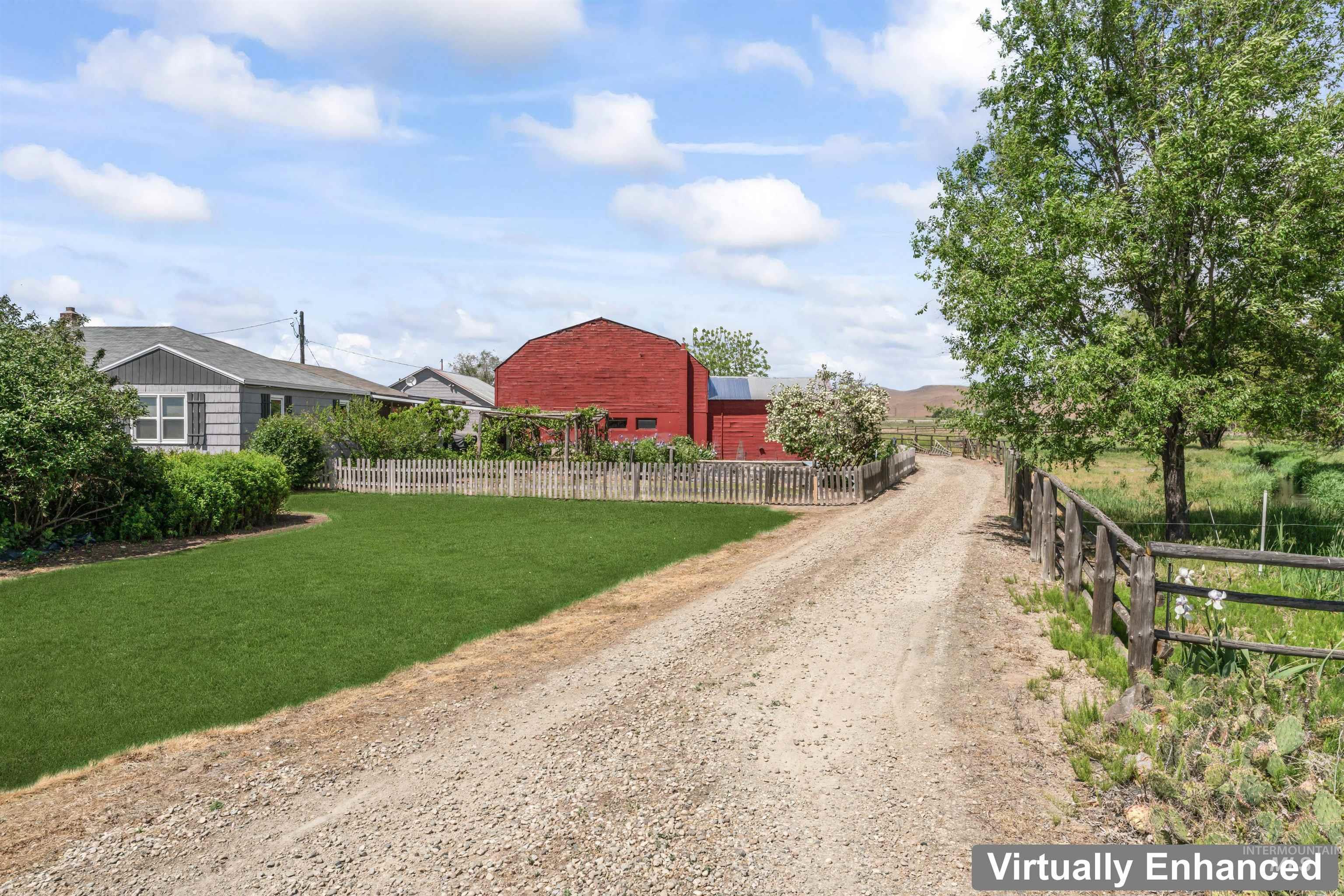 1444 W Black Canyon Hwy, Emmett, Idaho 83617, 4 Bedrooms, 2 Bathrooms, Residential For Sale, Price $759,900, 98976669