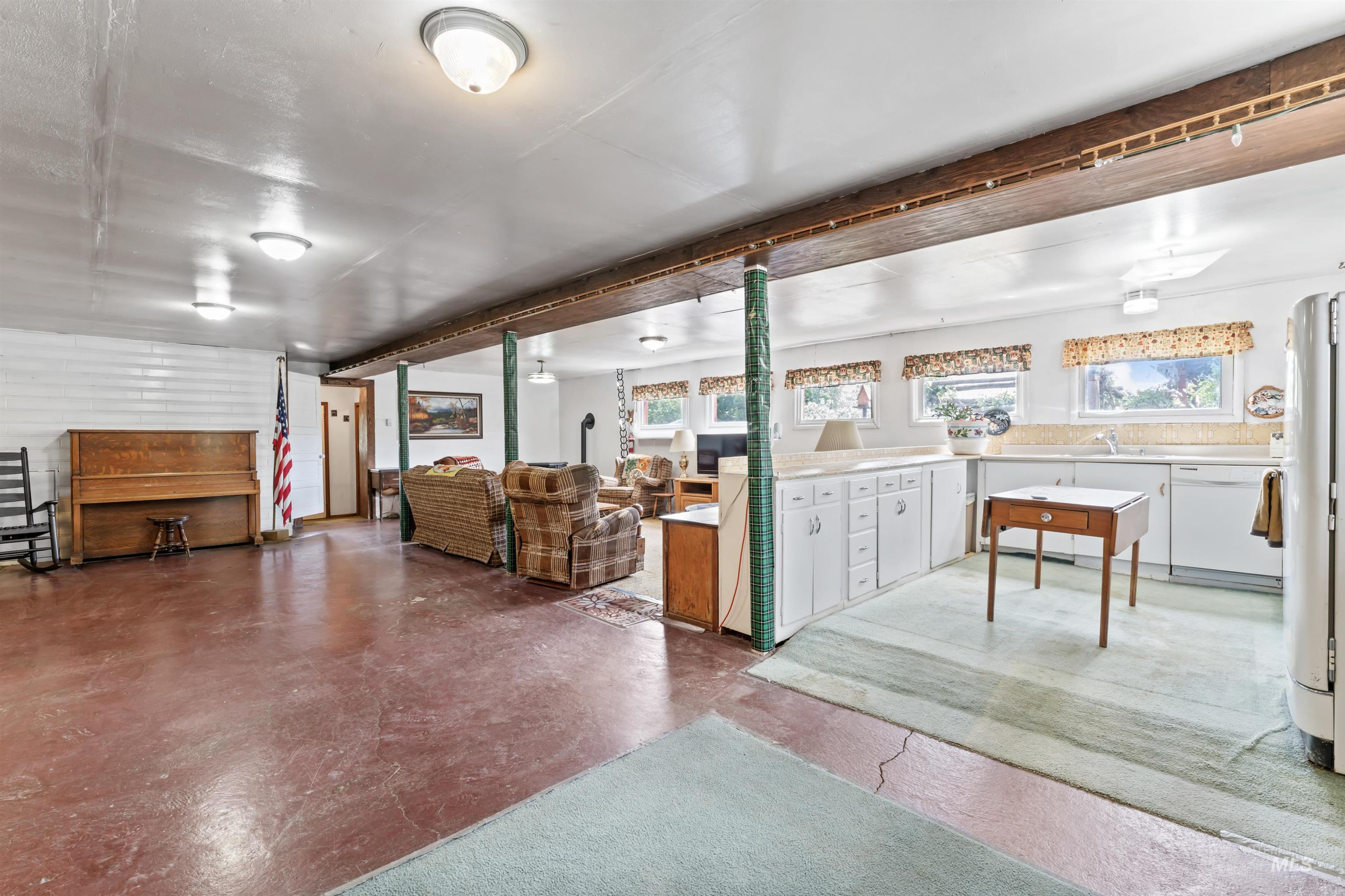 1444 W Black Canyon Hwy, Emmett, Idaho 83617, 4 Bedrooms, 2 Bathrooms, Residential For Sale, Price $759,900, 98976669