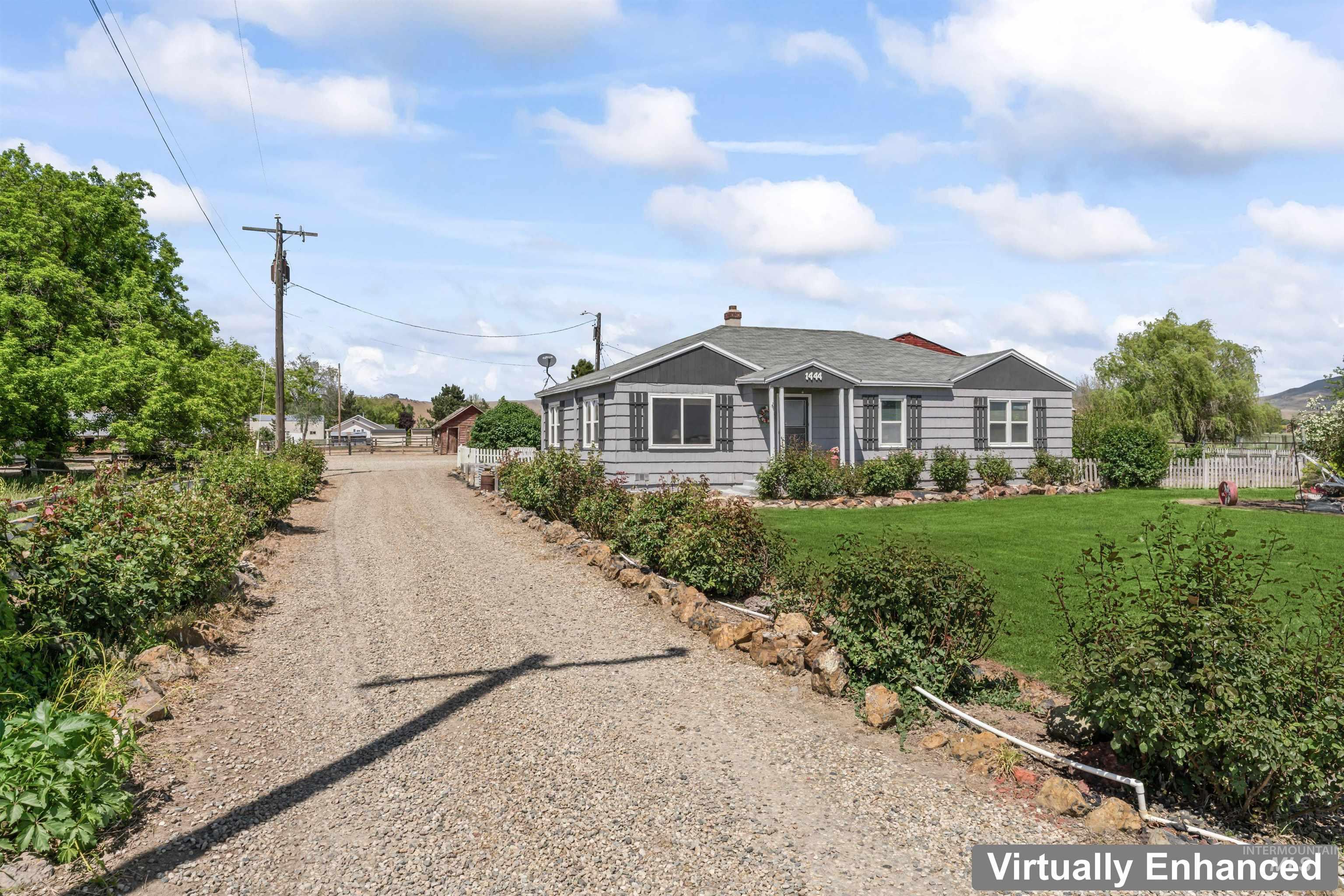 1444 W Black Canyon Hwy, Emmett, Idaho 83617, 4 Bedrooms, 2 Bathrooms, Residential For Sale, Price $759,900, 98976669