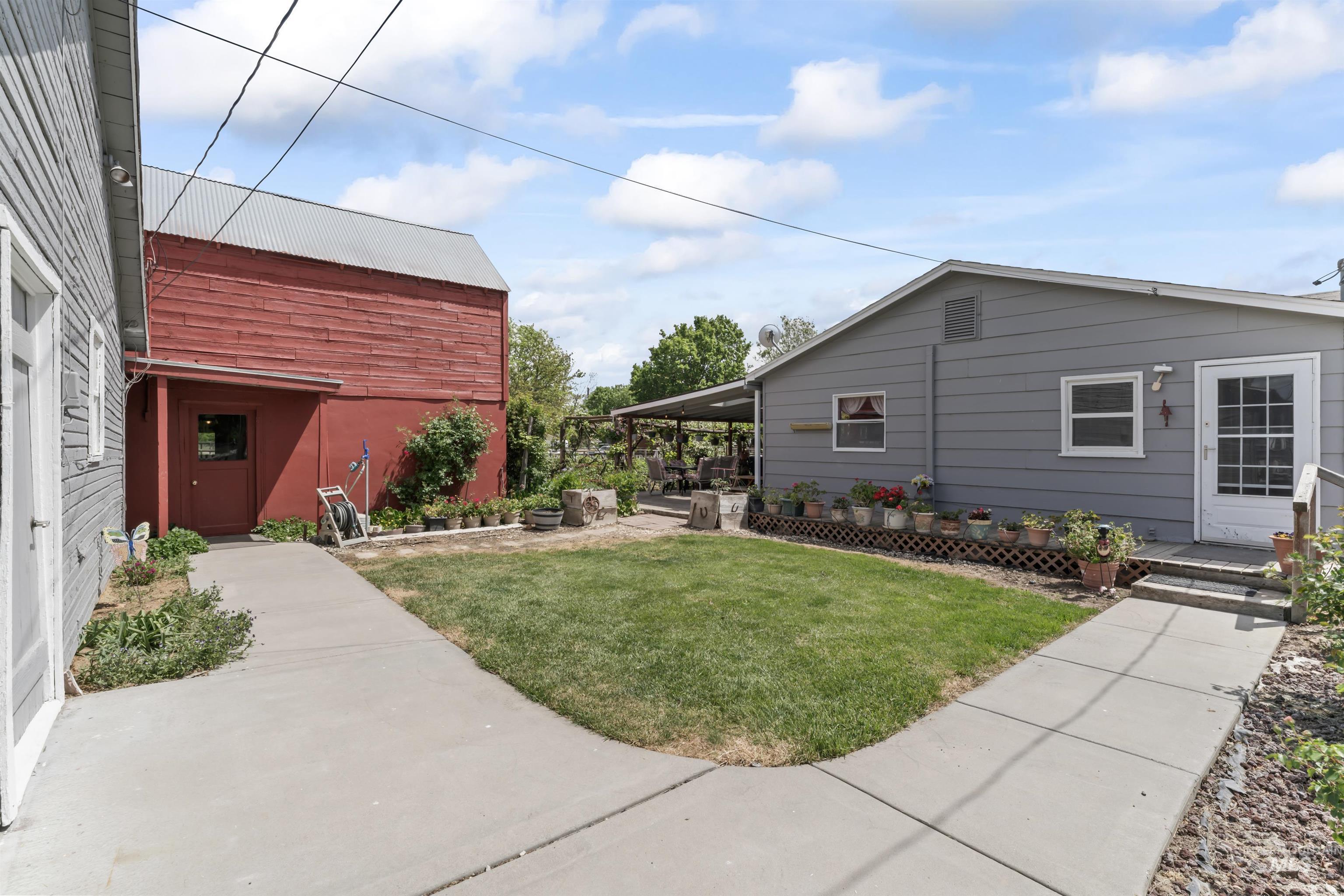 1444 W Black Canyon Hwy, Emmett, Idaho 83617, 4 Bedrooms, 2 Bathrooms, Residential For Sale, Price $759,900, 98976669