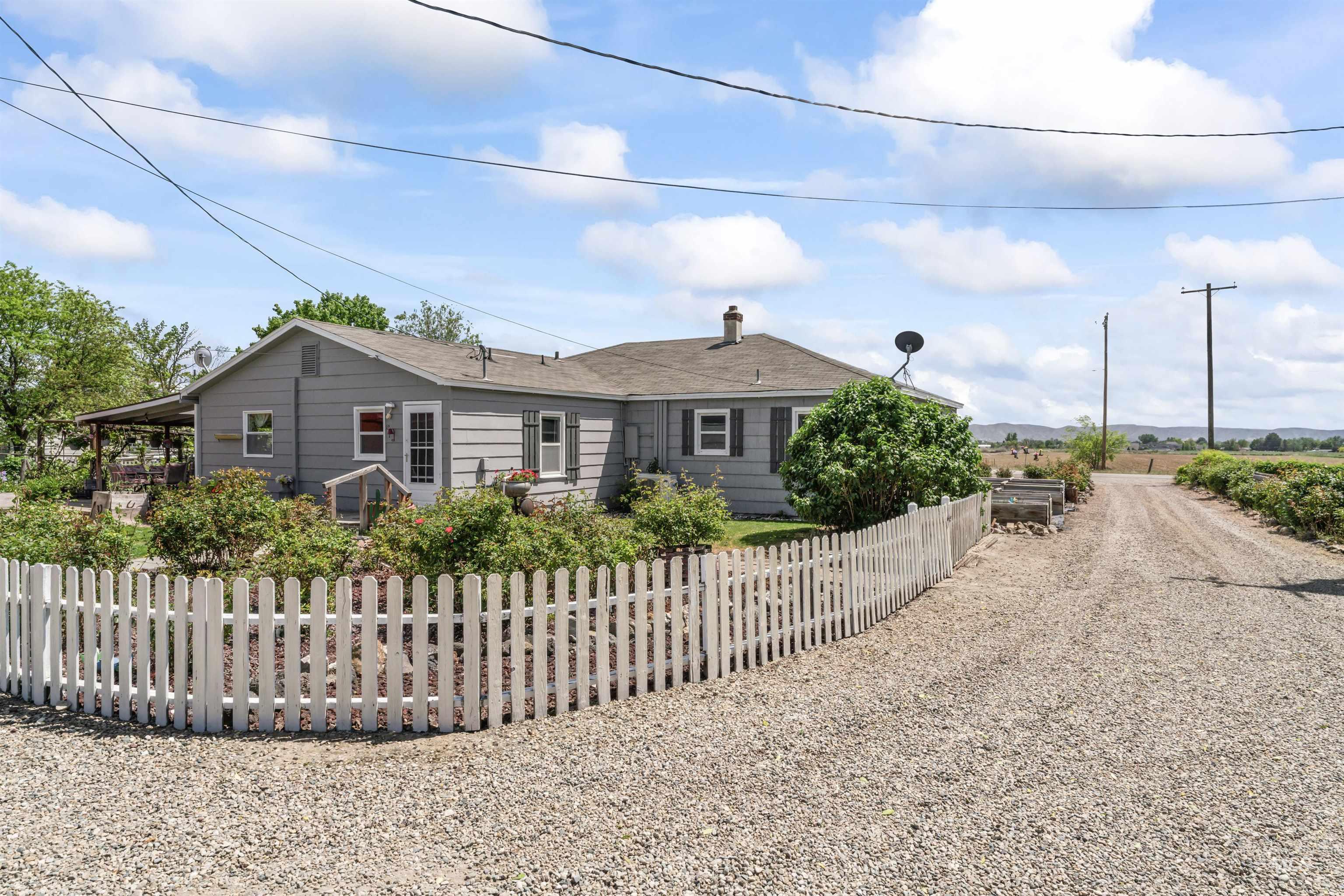 1444 W Black Canyon Hwy, Emmett, Idaho 83617, 4 Bedrooms, 2 Bathrooms, Residential For Sale, Price $759,900, 98976669