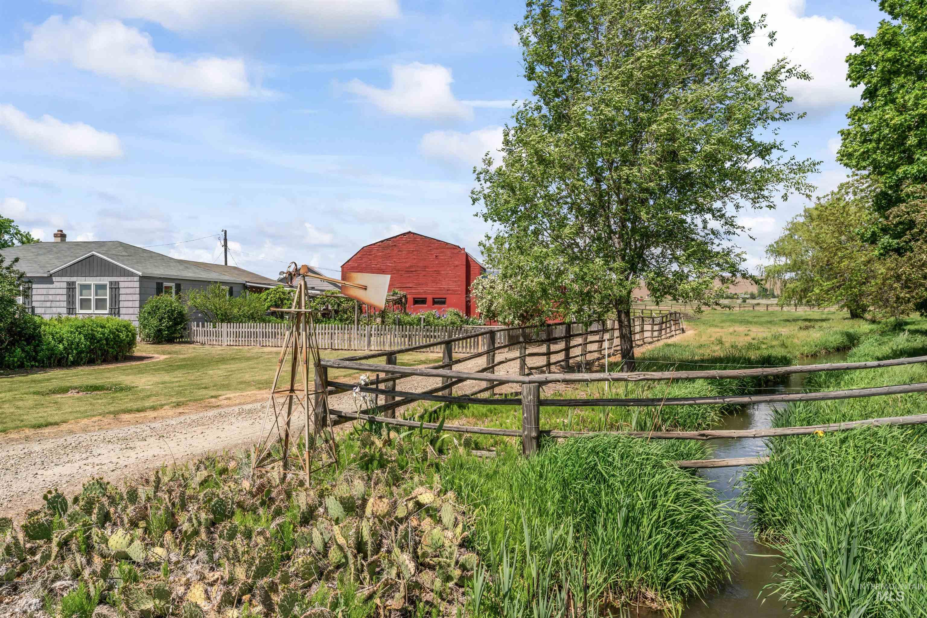 1444 W Black Canyon Hwy, Emmett, Idaho 83617, 4 Bedrooms, 2 Bathrooms, Residential For Sale, Price $759,900, 98976669