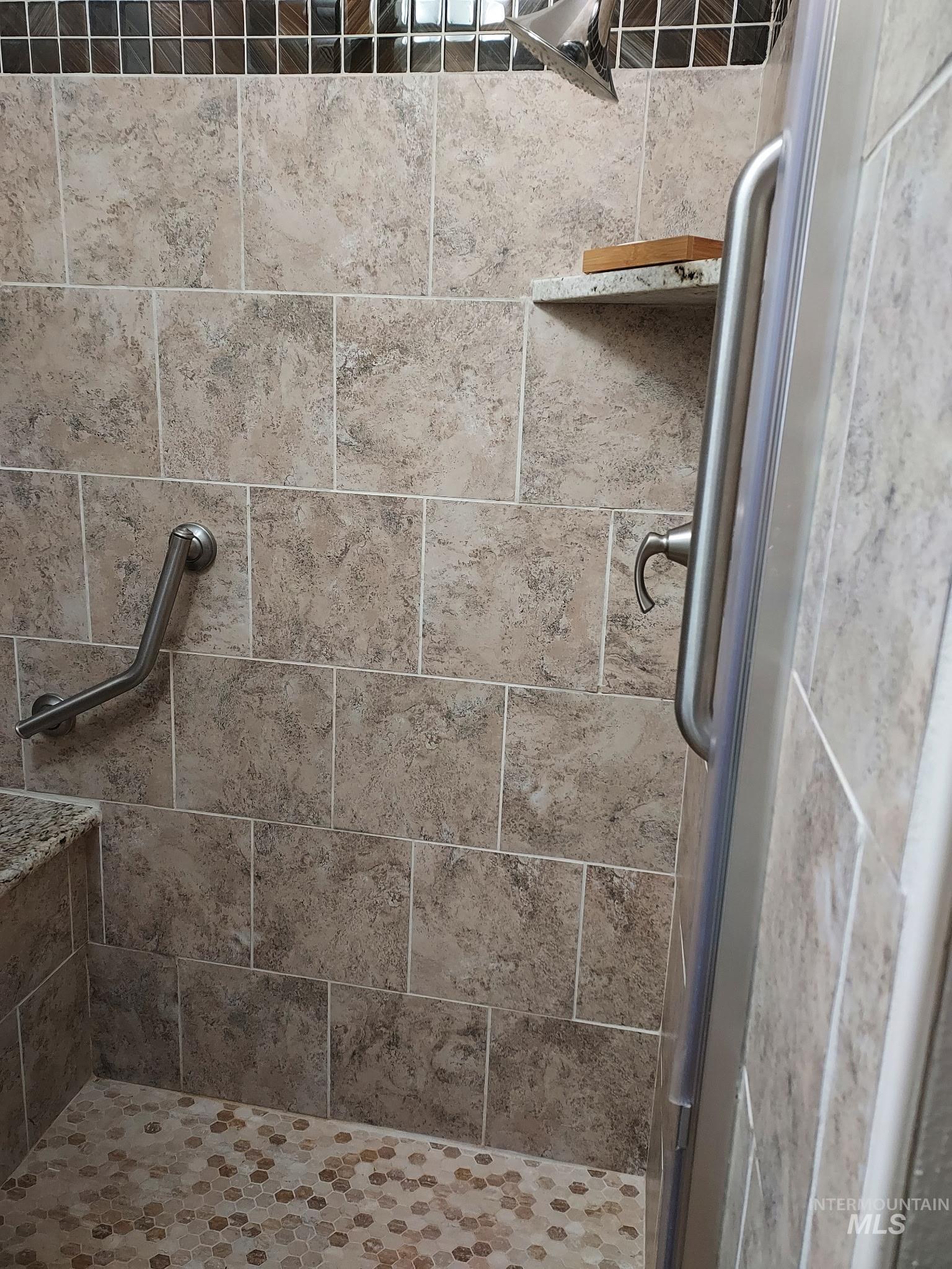 8513 N Willowdale Dr., Garden City, Idaho 83714-1727, 2 Bedrooms, 2 Bathrooms, Residential For Sale, Price $398,000, 98976670