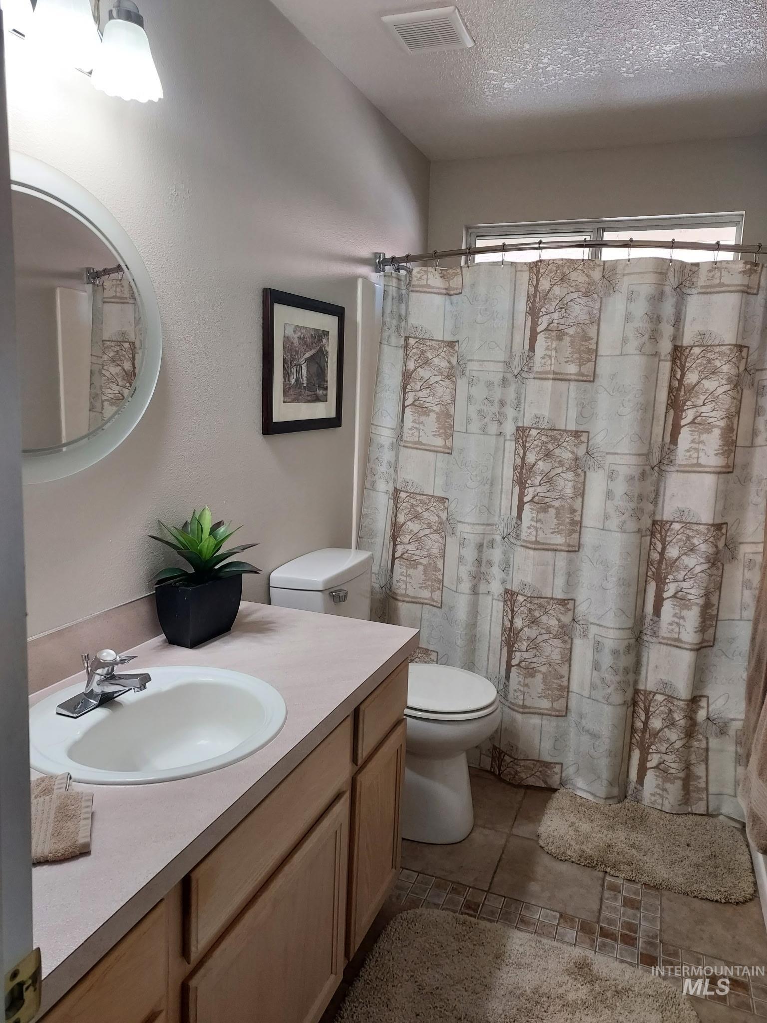 8513 N Willowdale Dr., Garden City, Idaho 83714-1727, 2 Bedrooms, 2 Bathrooms, Residential For Sale, Price $398,000, 98976670