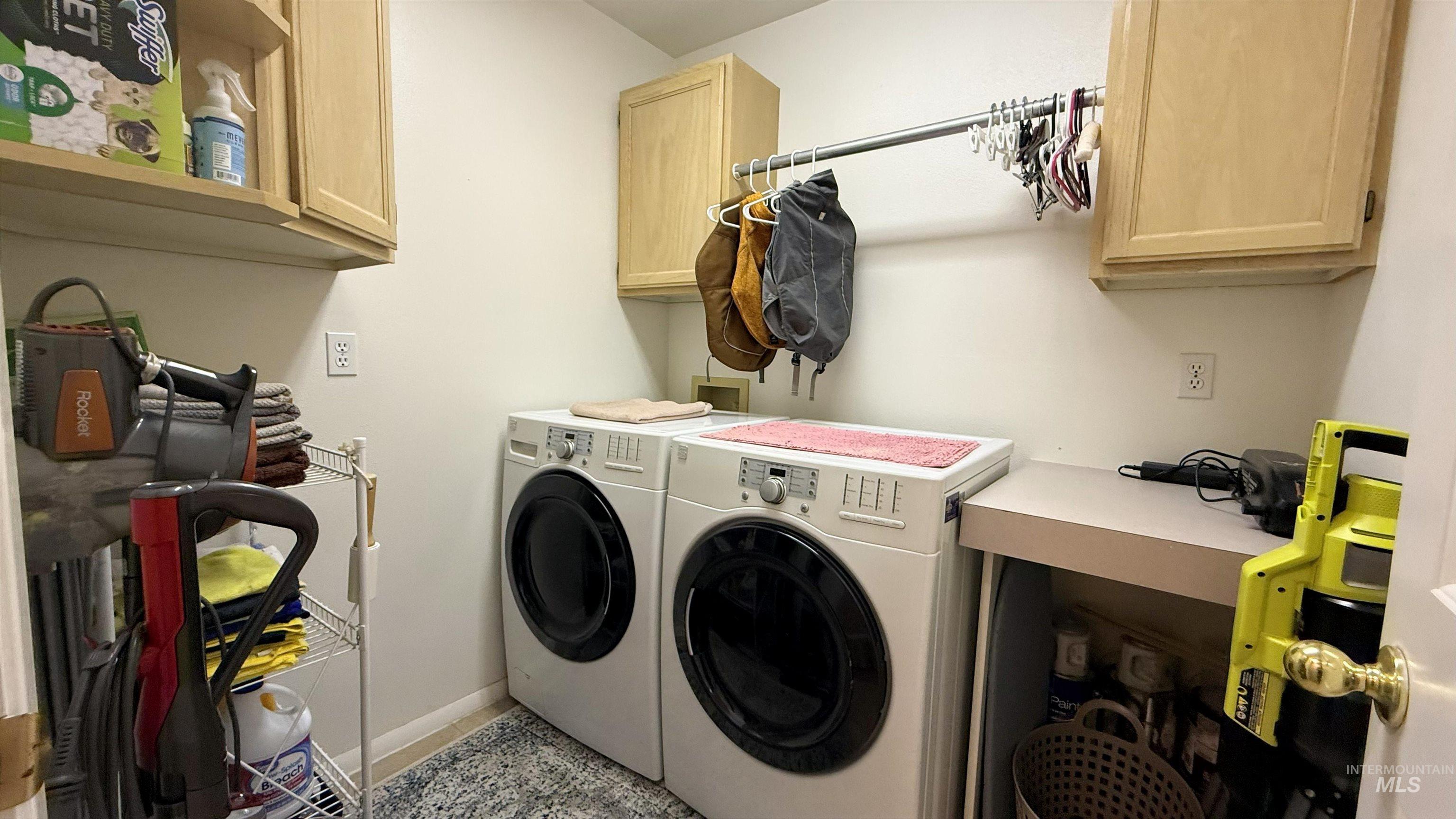 8513 N Willowdale Dr., Garden City, Idaho 83714-1727, 2 Bedrooms, 2 Bathrooms, Residential For Sale, Price $398,000, 98976670