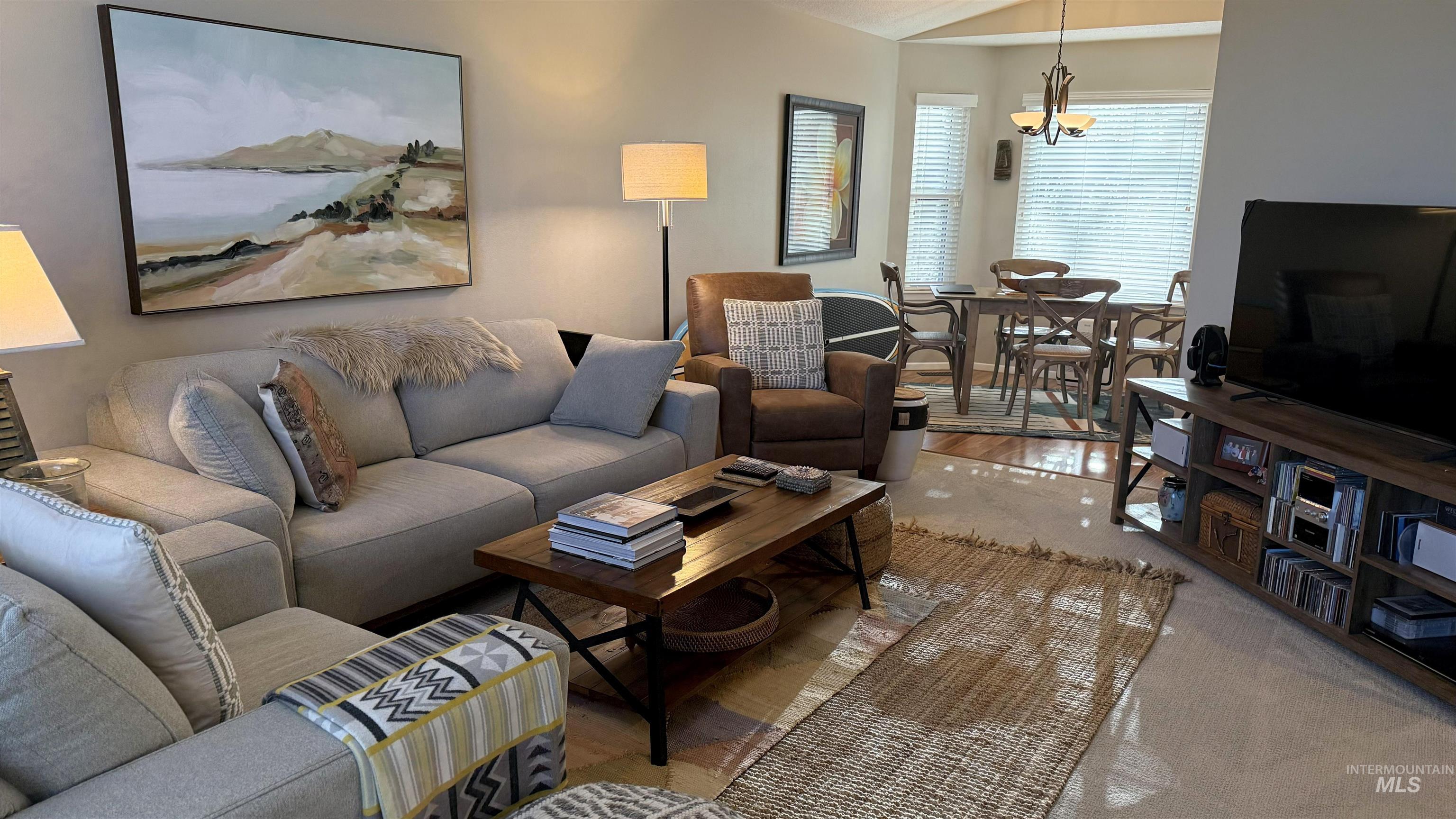 8513 N Willowdale Dr., Garden City, Idaho 83714-1727, 2 Bedrooms, 2 Bathrooms, Residential For Sale, Price $398,000, 98976670