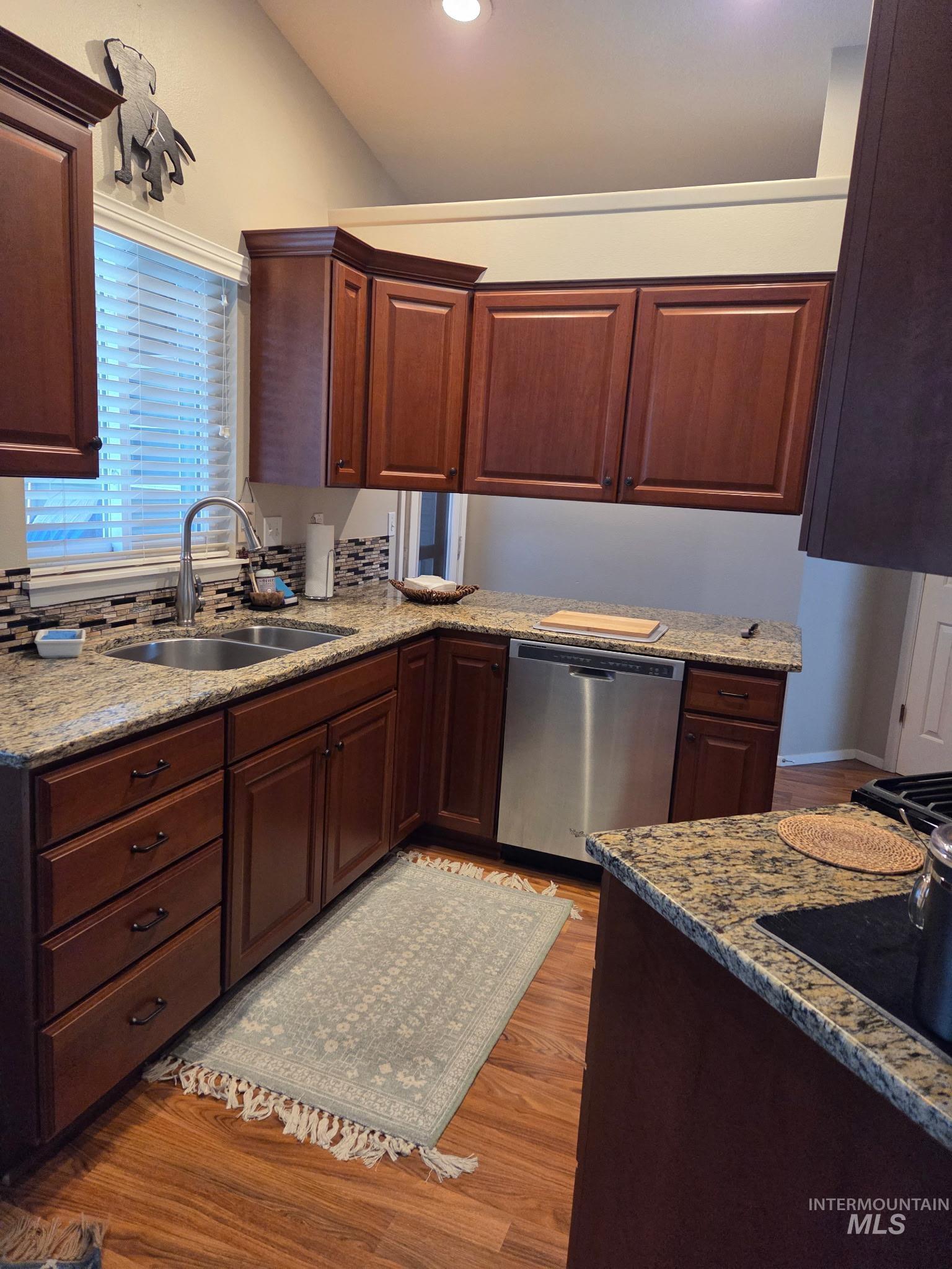 8513 N Willowdale Dr., Garden City, Idaho 83714-1727, 2 Bedrooms, 2 Bathrooms, Residential For Sale, Price $398,000, 98976670