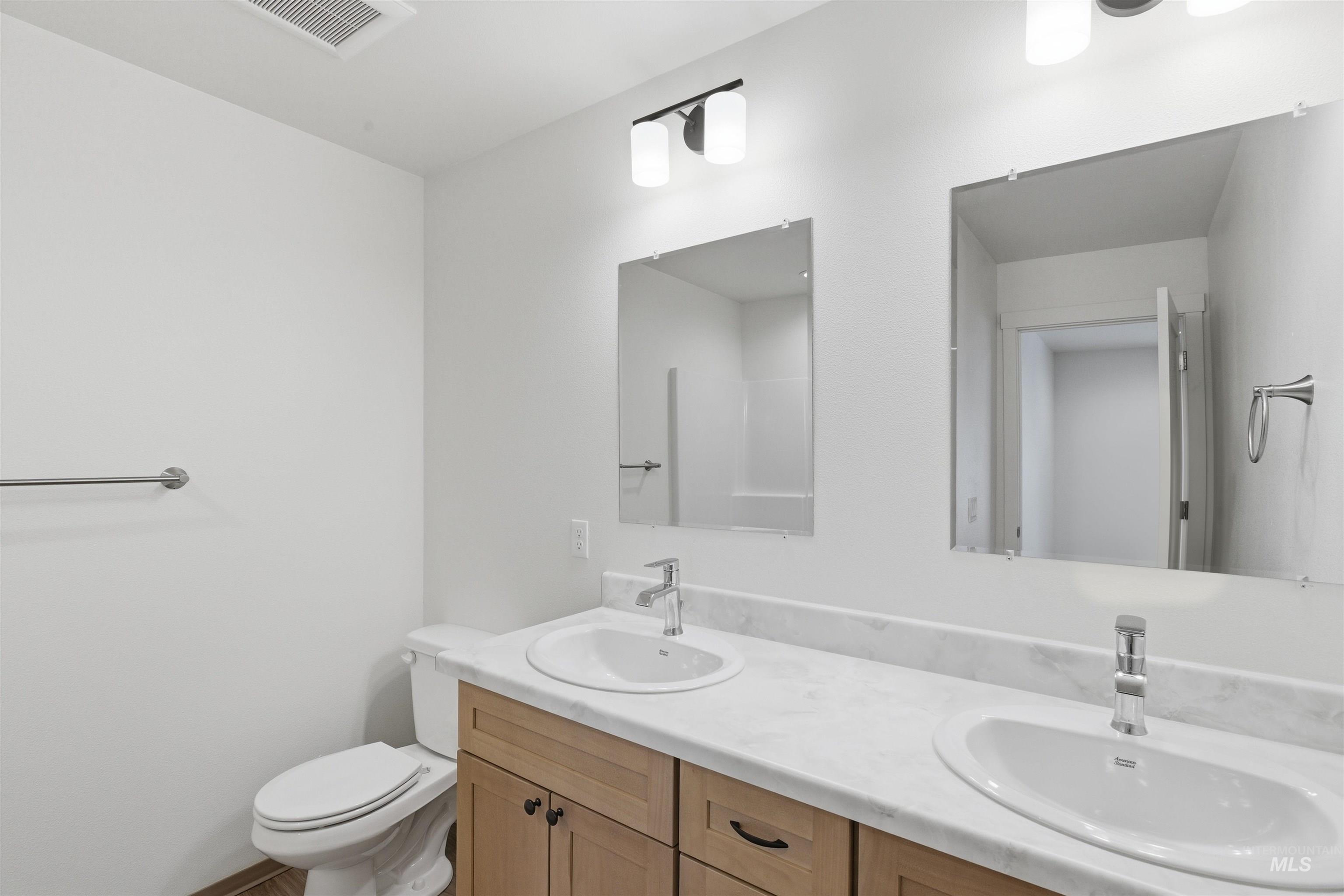 2815 Cyprus Court, Moscow, Idaho 83843, 3 Bedrooms, 2.5 Bathrooms, Residential Income For Sale, Price $630,000, 98976673