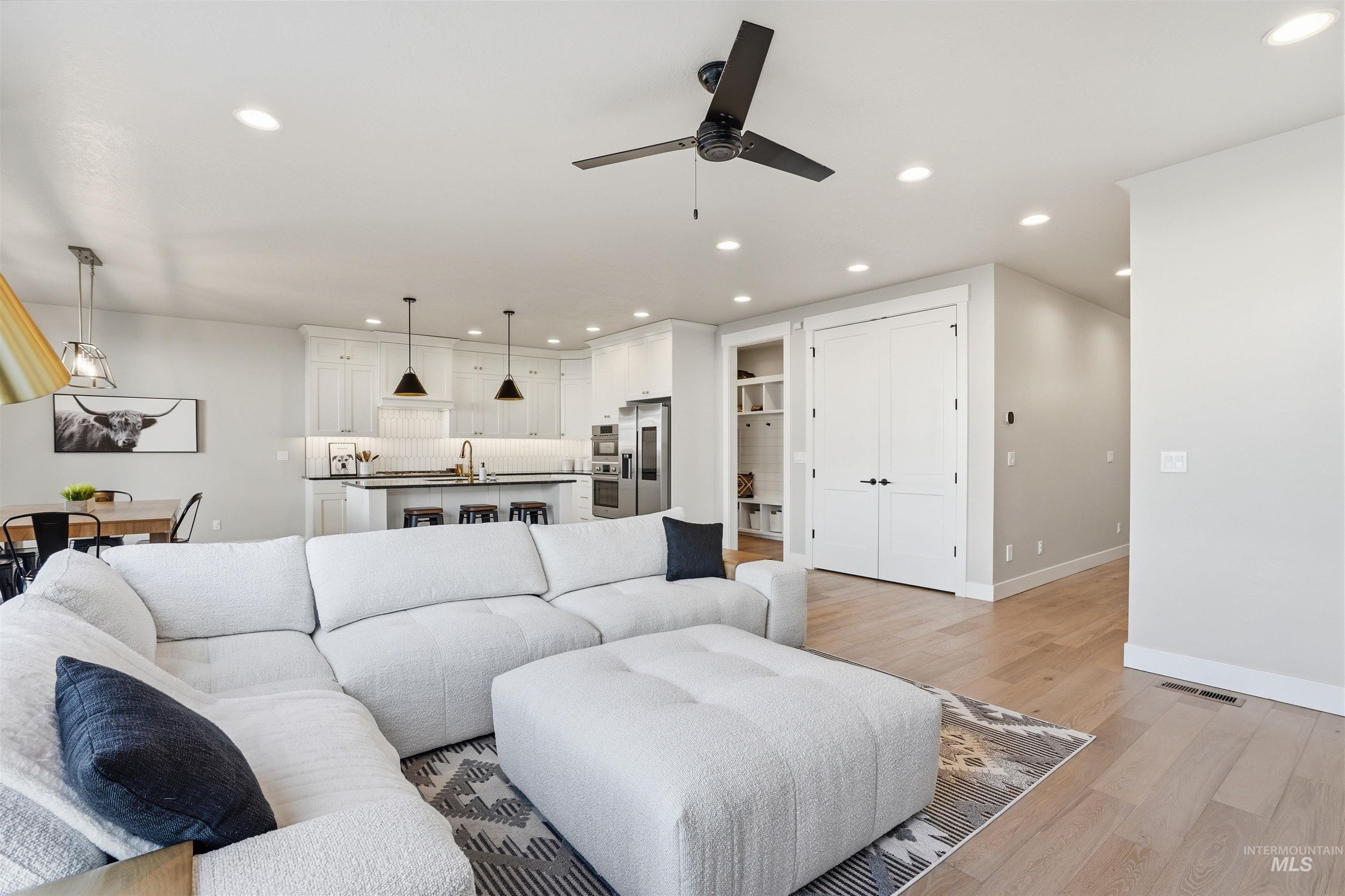 8094 Basin Cove Ave., Middleton, Idaho 83644, 4 Bedrooms, 2.5 Bathrooms, Residential For Sale, Price $665,000, 98976674