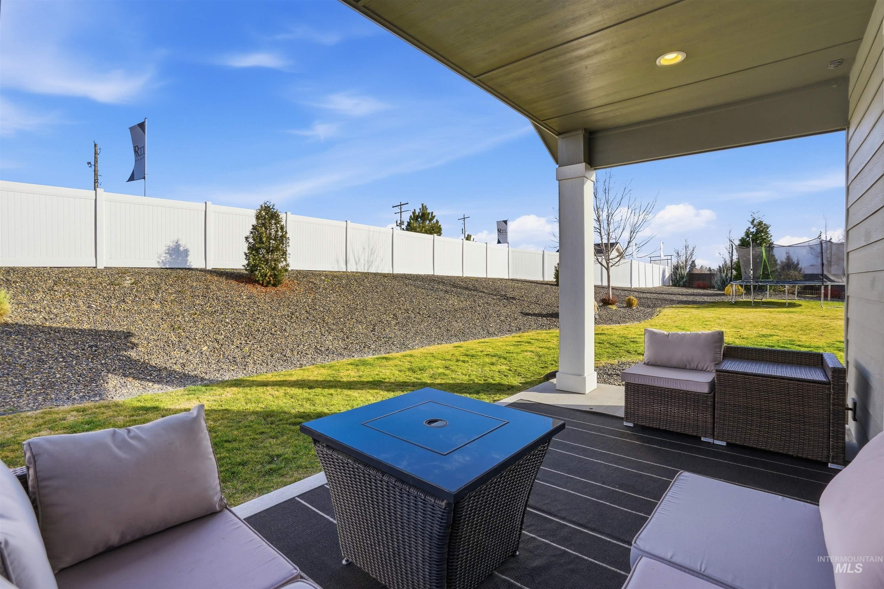 8094 Basin Cove Ave., Middleton, Idaho 83644, 4 Bedrooms, 2.5 Bathrooms, Residential For Sale, Price $665,000, 98976674