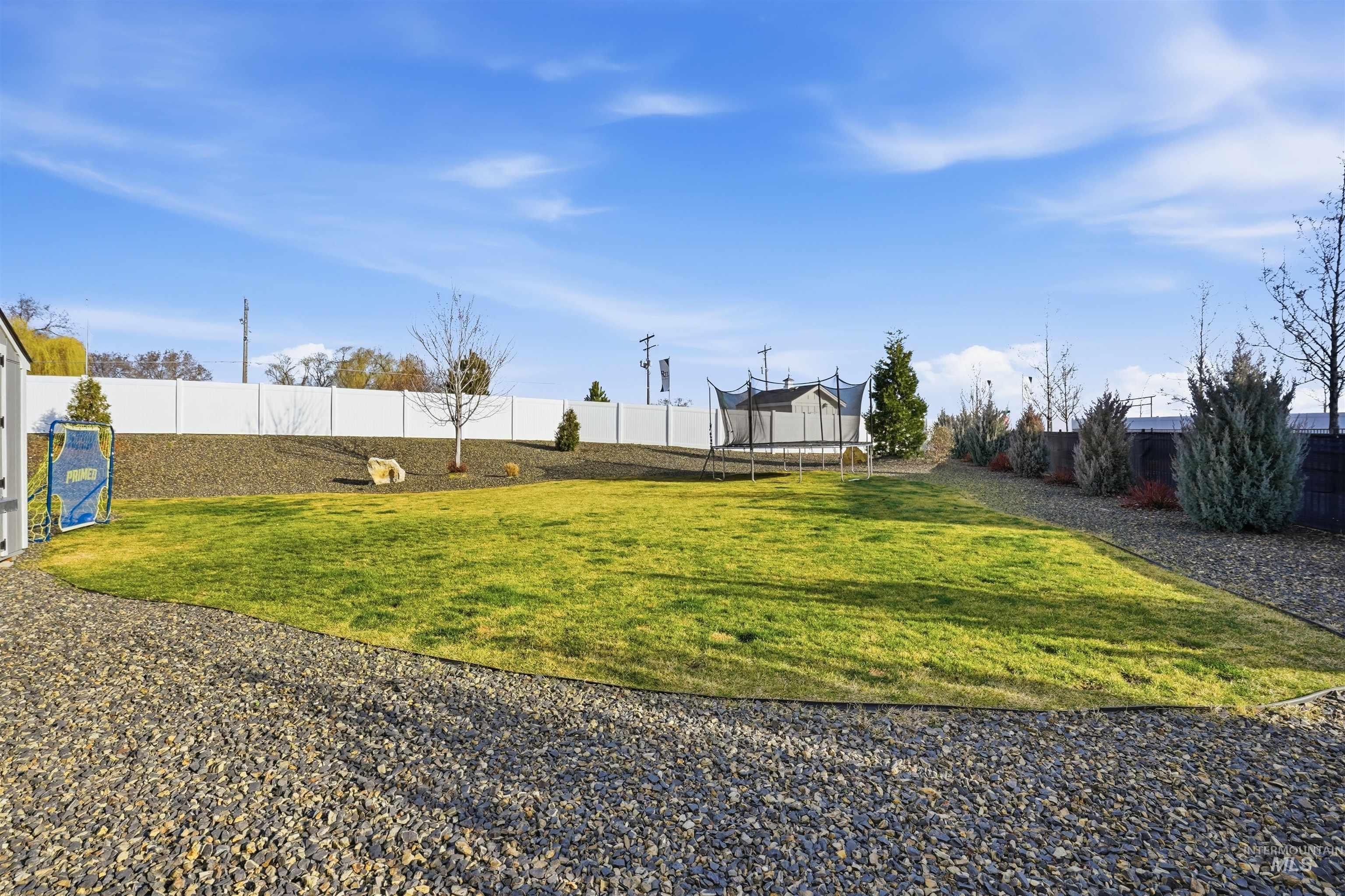 8094 Basin Cove Ave., Middleton, Idaho 83644, 4 Bedrooms, 2.5 Bathrooms, Residential For Sale, Price $665,000, 98976674