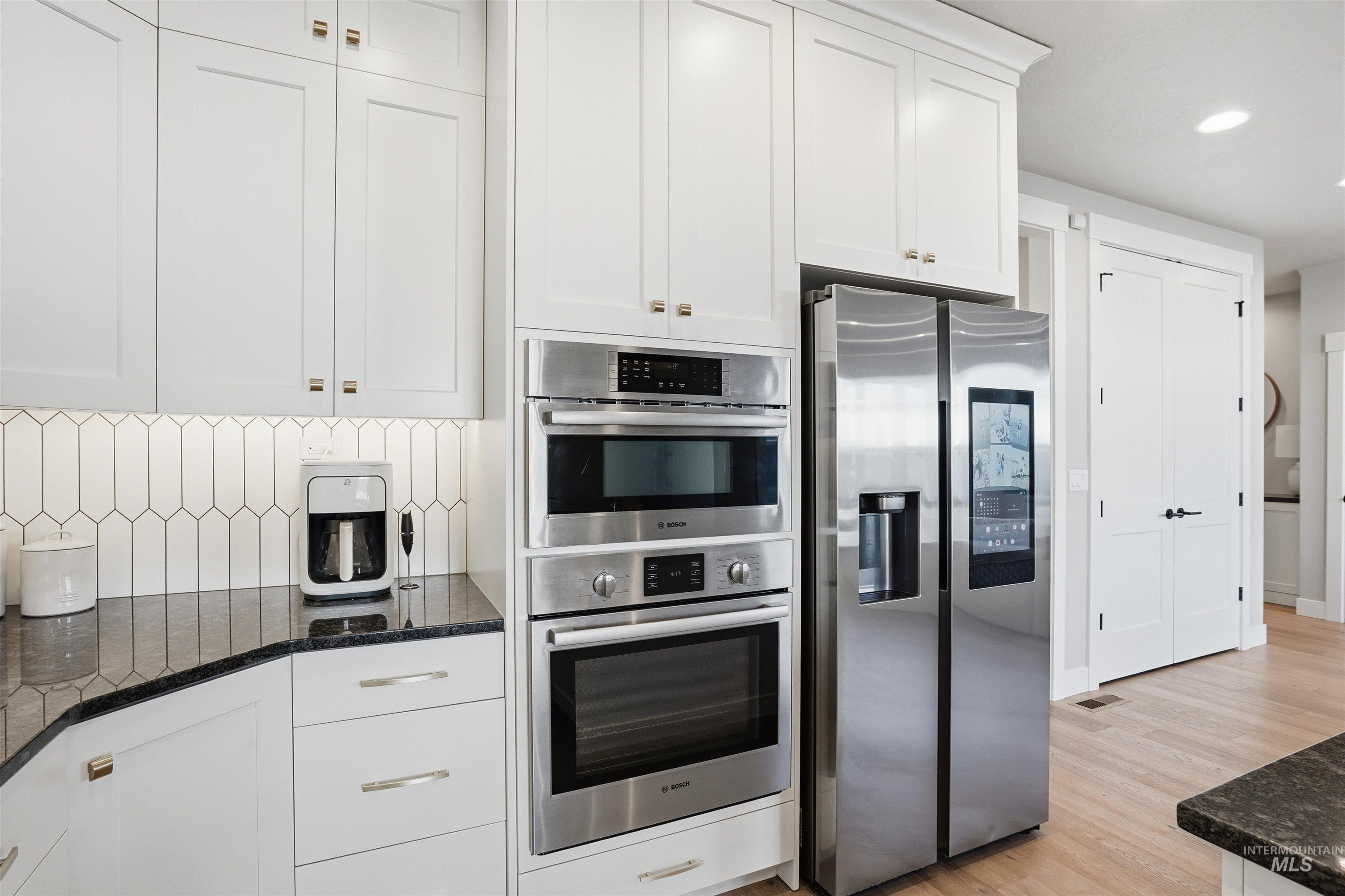 8094 Basin Cove Ave., Middleton, Idaho 83644, 4 Bedrooms, 2.5 Bathrooms, Residential For Sale, Price $665,000, 98976674