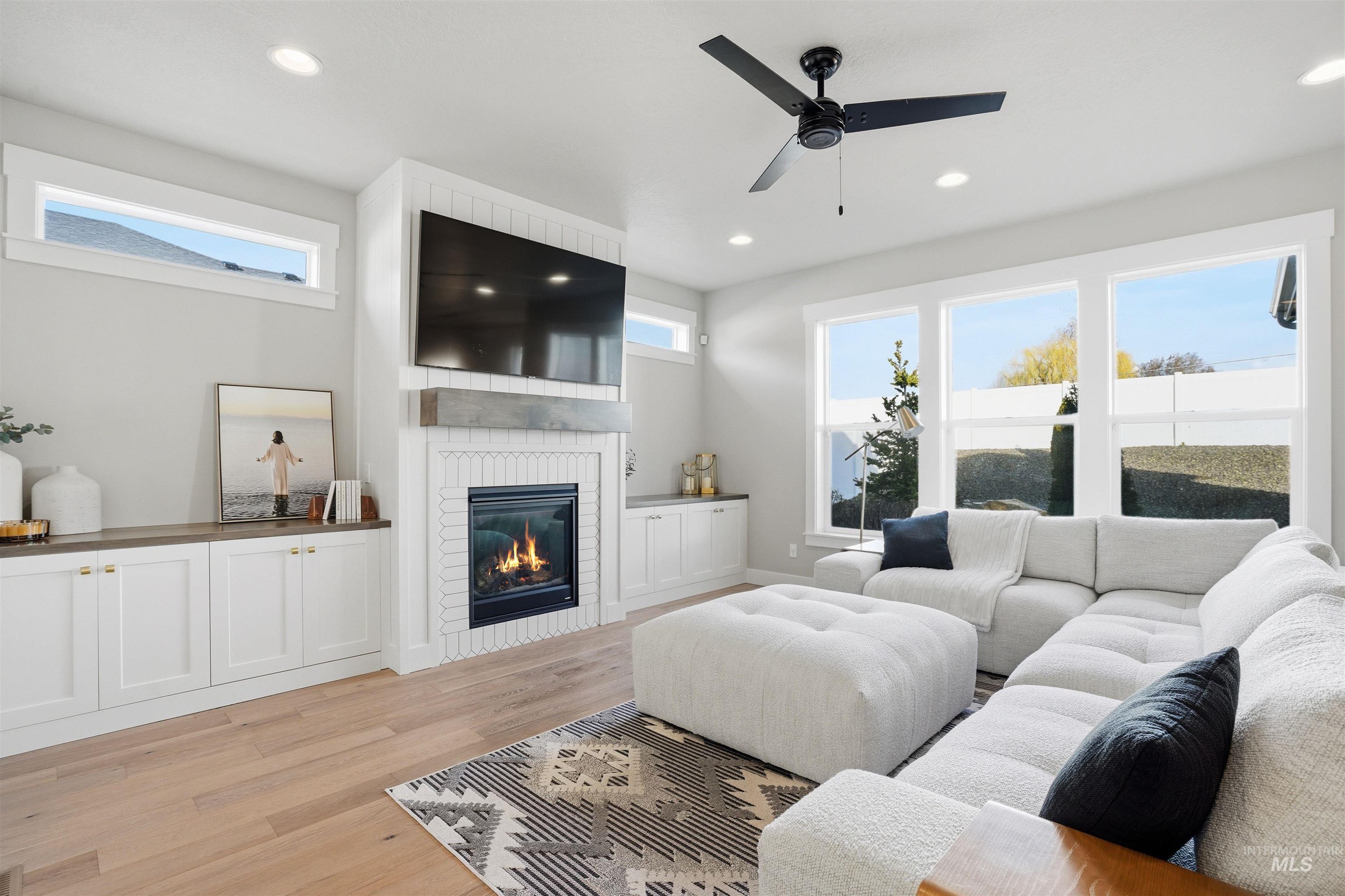 8094 Basin Cove Ave., Middleton, Idaho 83644, 4 Bedrooms, 2.5 Bathrooms, Residential For Sale, Price $665,000, 98976674