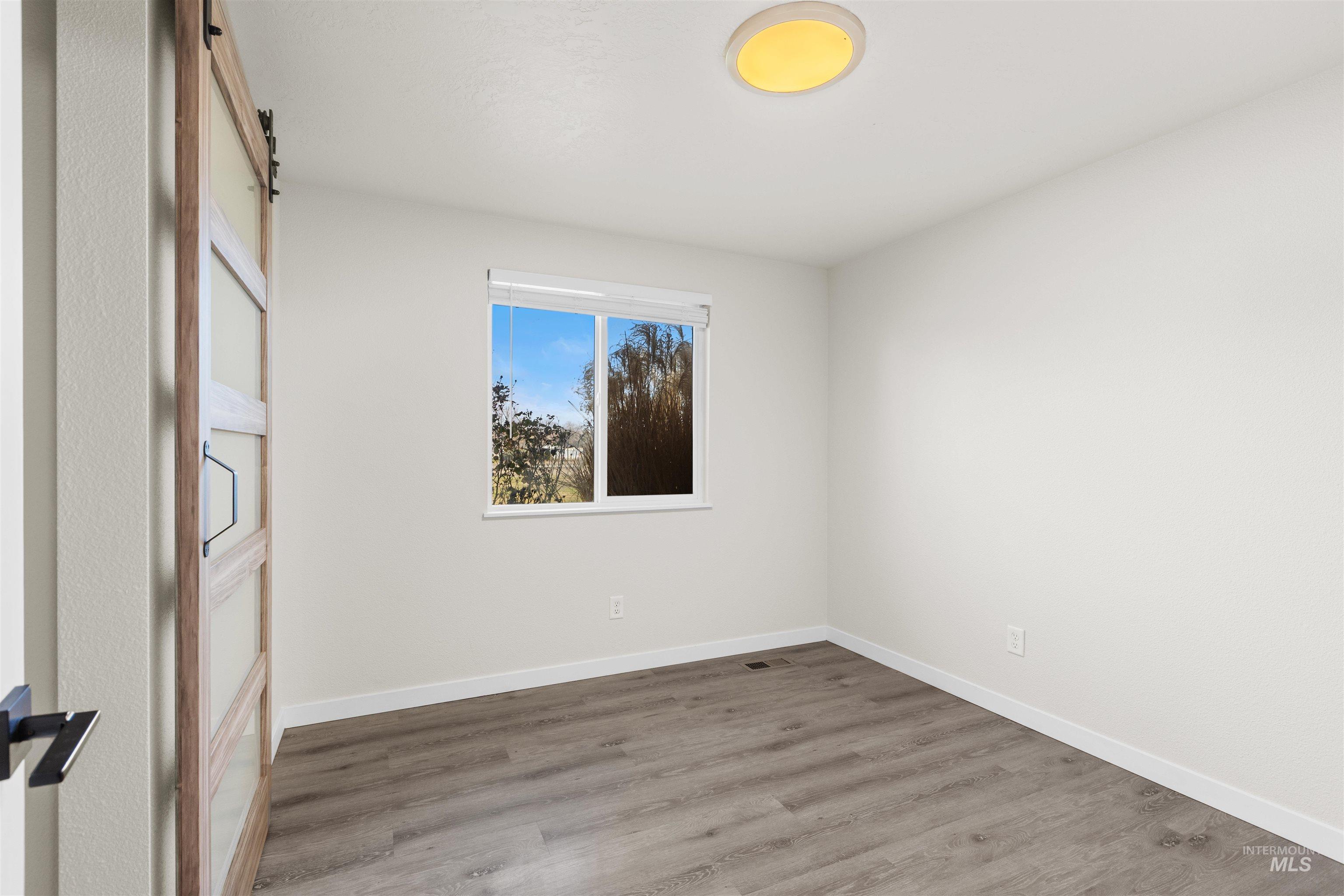 2113 S Powerline Rd, Nampa, Idaho 83686-7285, 3 Bedrooms, 2 Bathrooms, Residential For Sale, Price $485,000,MLS 98976675