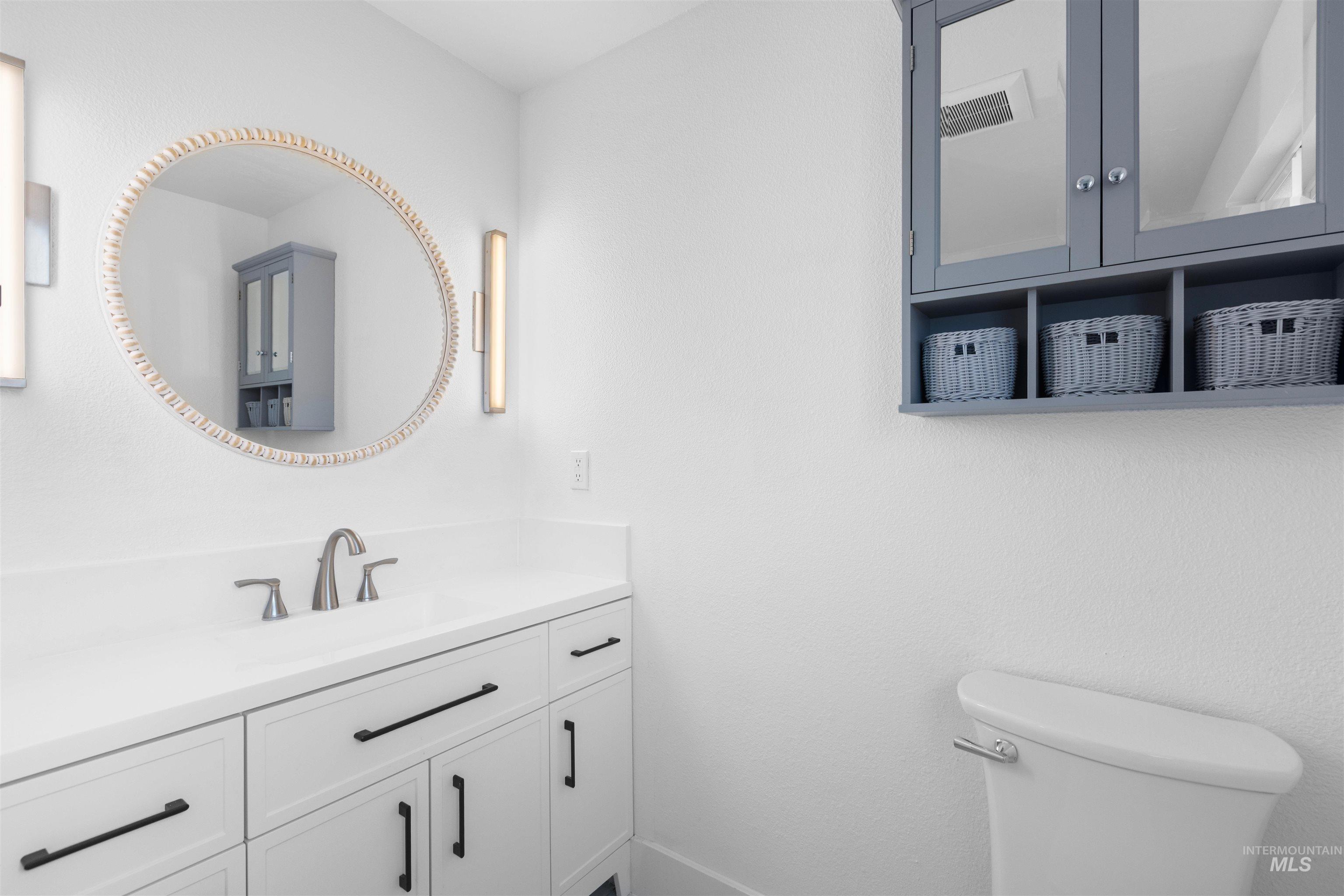 2113 S Powerline Rd, Nampa, Idaho 83686-7285, 3 Bedrooms, 2 Bathrooms, Residential For Sale, Price $485,000,MLS 98976675