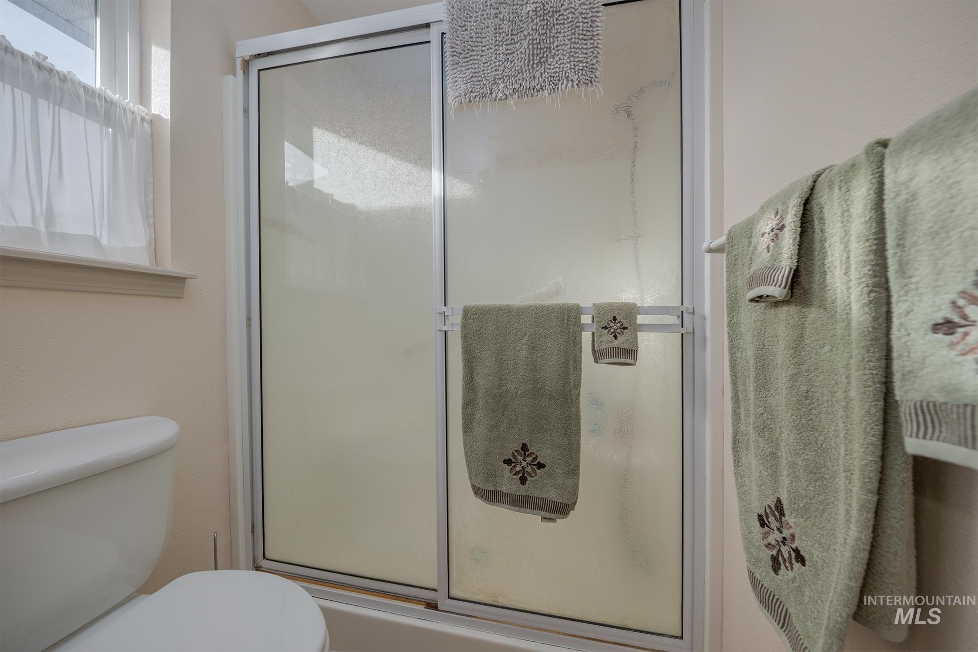 946 Indianhead Rd, Weiser, Idaho 83672, 3 Bedrooms, 2 Bathrooms, Residential For Sale, Price $550,000,MLS 98976678