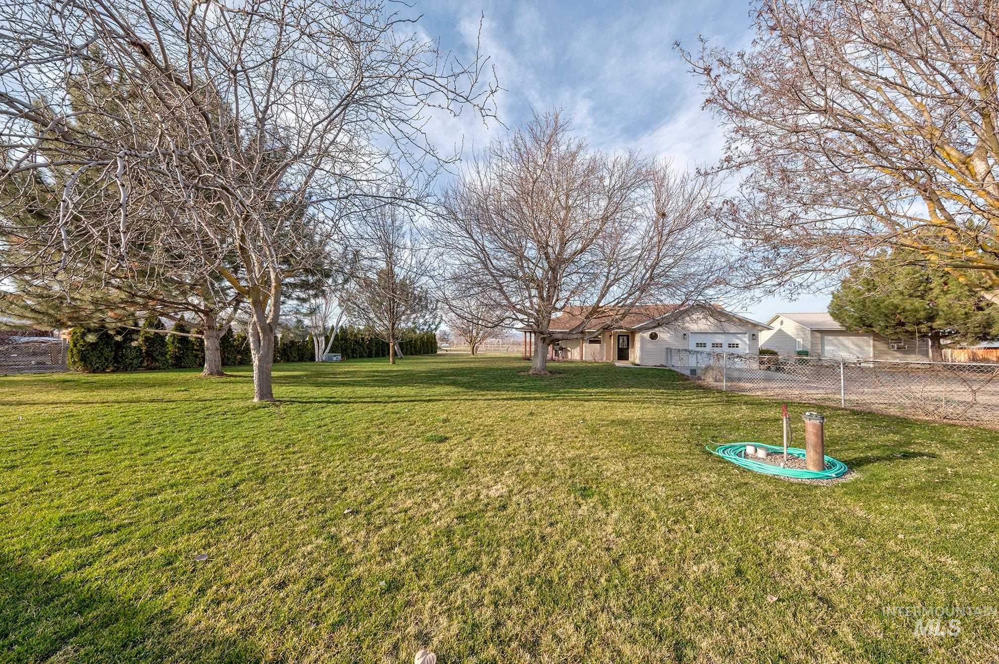 946 Indianhead Rd, Weiser, Idaho 83672, 3 Bedrooms, 2 Bathrooms, Residential For Sale, Price $550,000,MLS 98976678