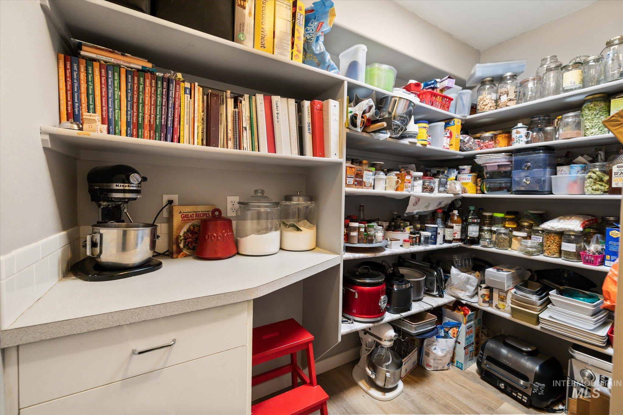 465 W Sly Fox St, Meridian, Idaho 83646, 4 Bedrooms, 3.5 Bathrooms, Residential For Sale, Price $1,100,000,MLS 98976680