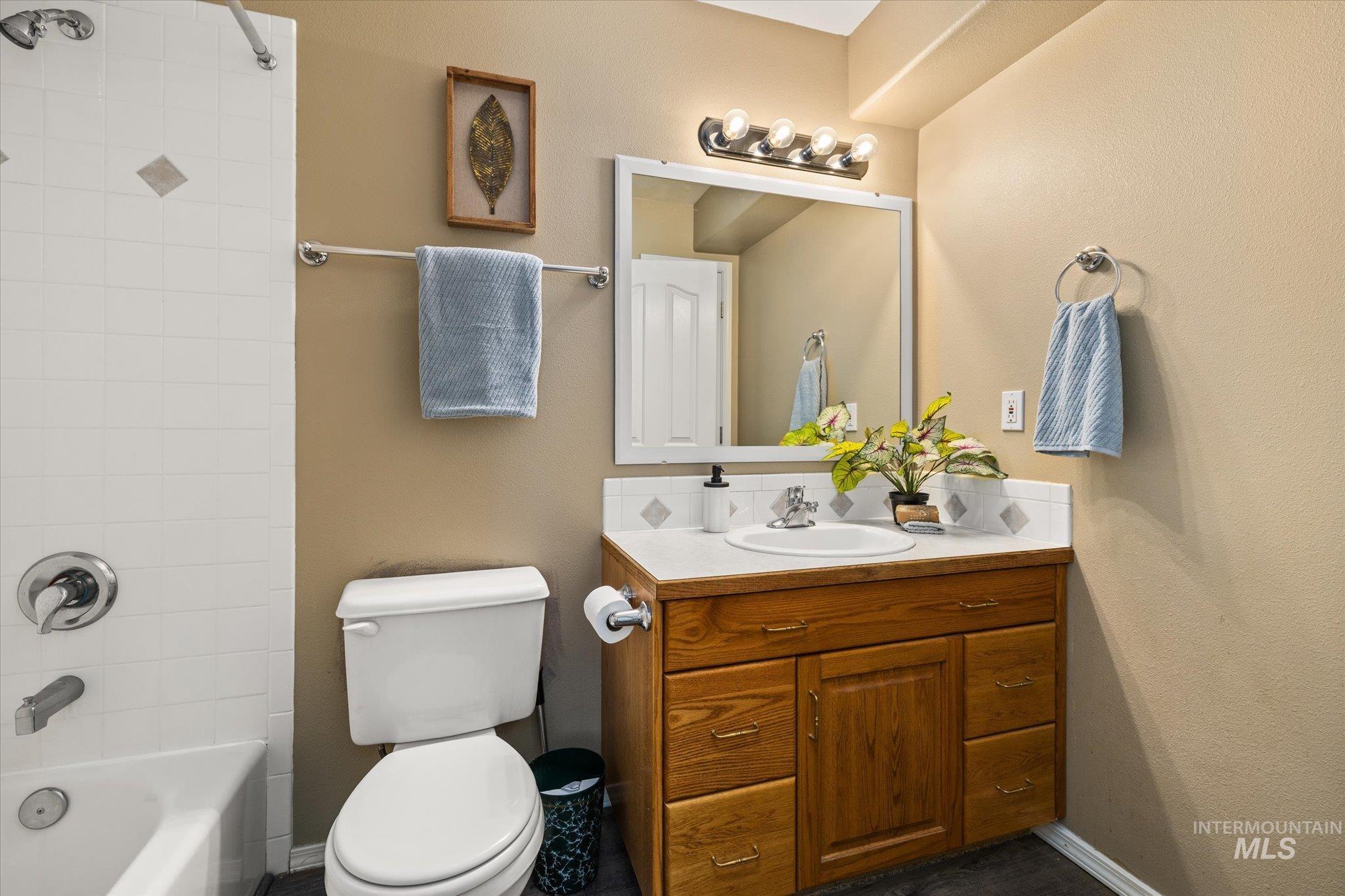 465 W Sly Fox St, Meridian, Idaho 83646, 4 Bedrooms, 3.5 Bathrooms, Residential For Sale, Price $1,100,000,MLS 98976680