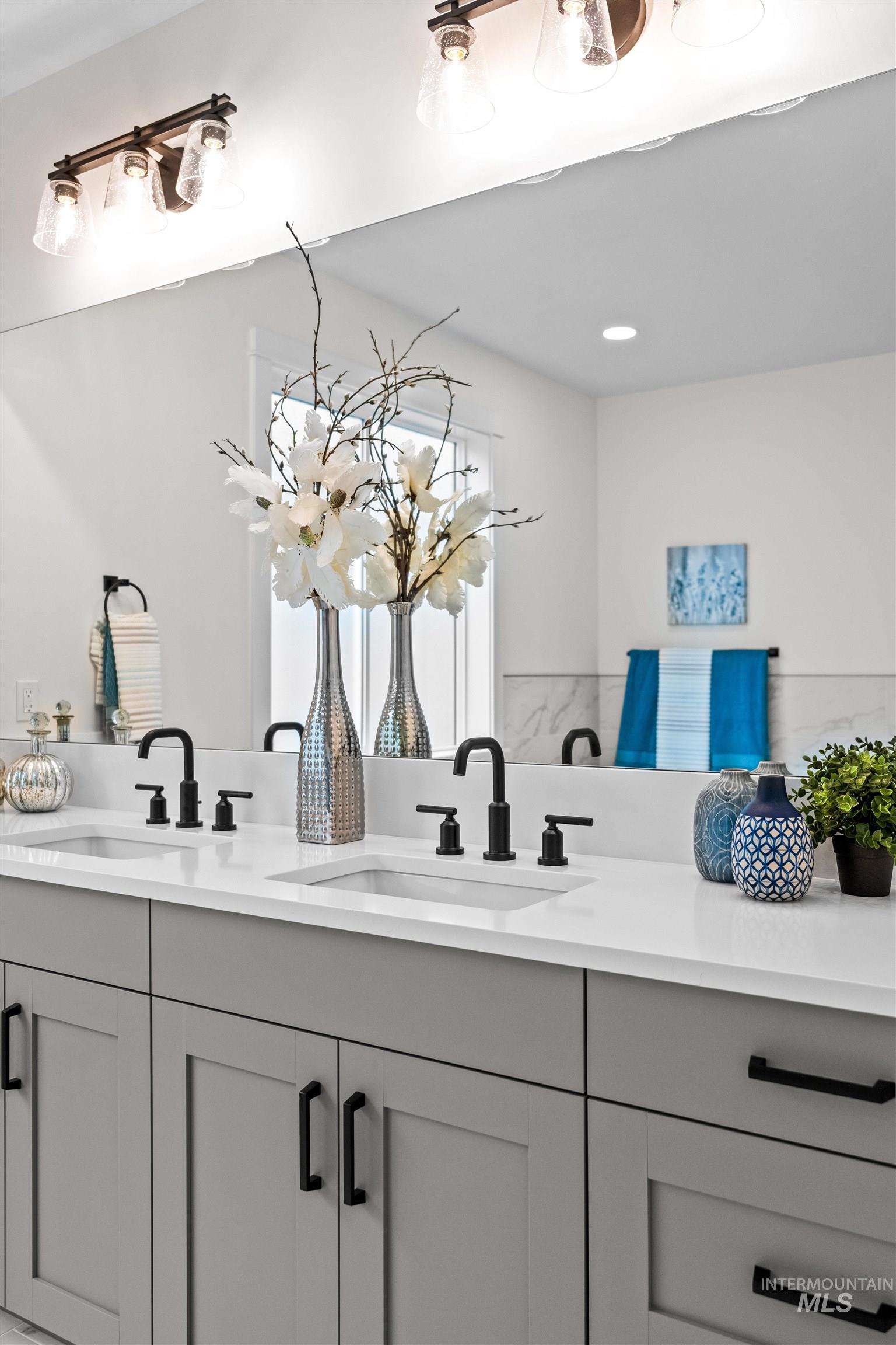 9943 W Sunberry Ct, Star, Idaho 83669, 4 Bedrooms, 2.5 Bathrooms, Residential For Sale, Price $649,995, 98976683