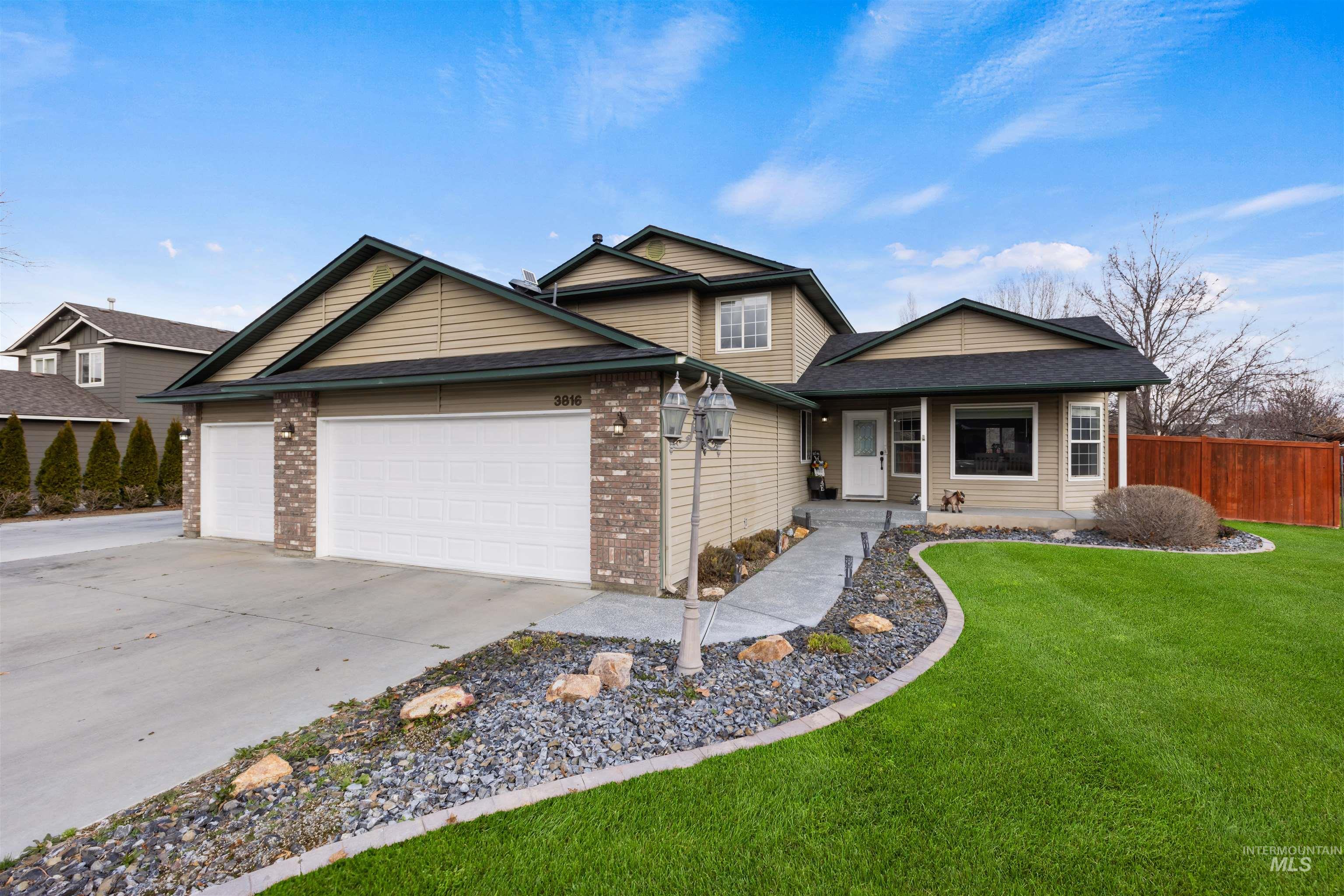 3816 Ringneck Dr, Nampa, Idaho 83686, 4 Bedrooms, 3 Bathrooms, Residential For Sale, Price $589,000,MLS 98976684