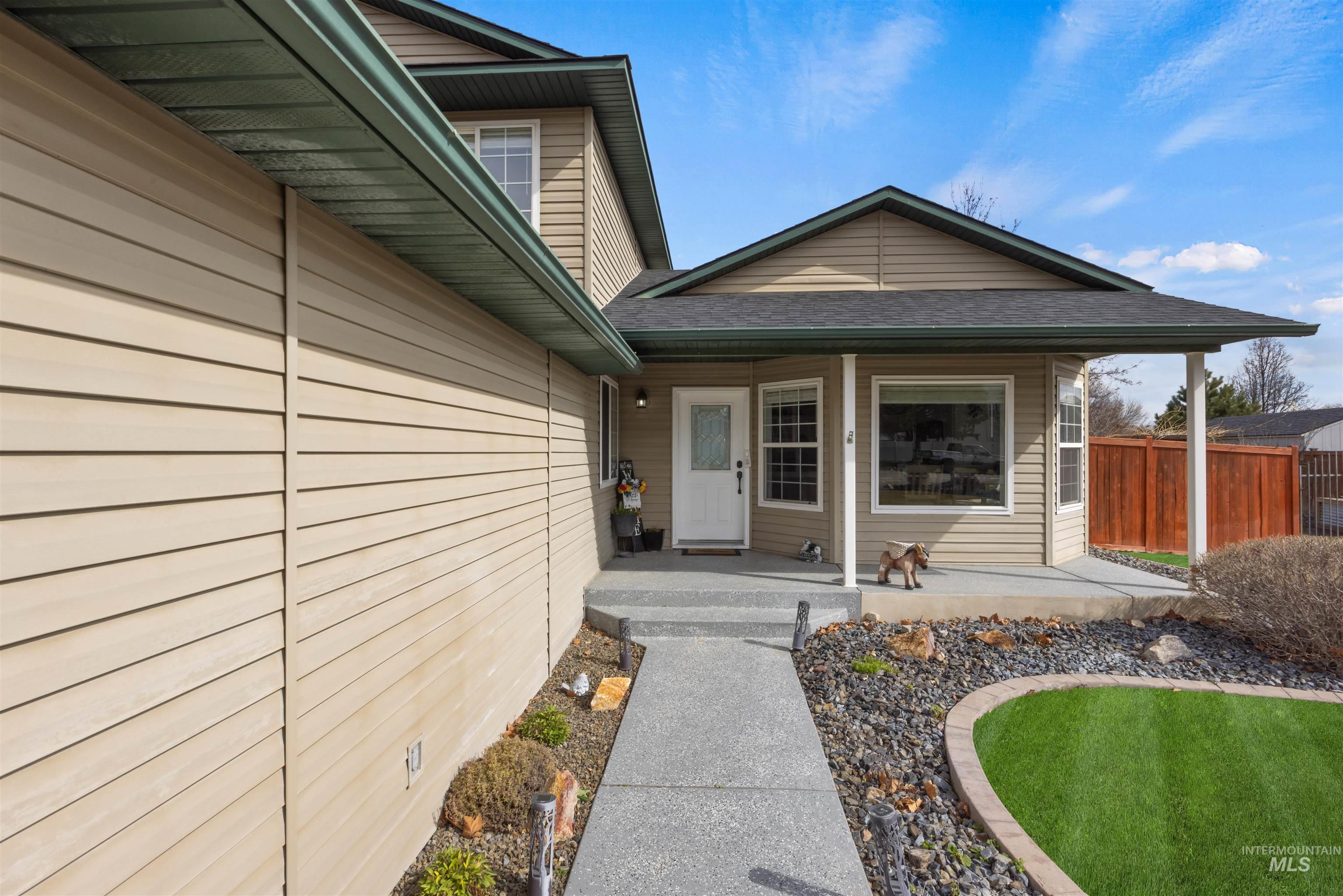 3816 Ringneck Dr, Nampa, Idaho 83686, 4 Bedrooms, 3 Bathrooms, Residential For Sale, Price $569,000,MLS 98976684