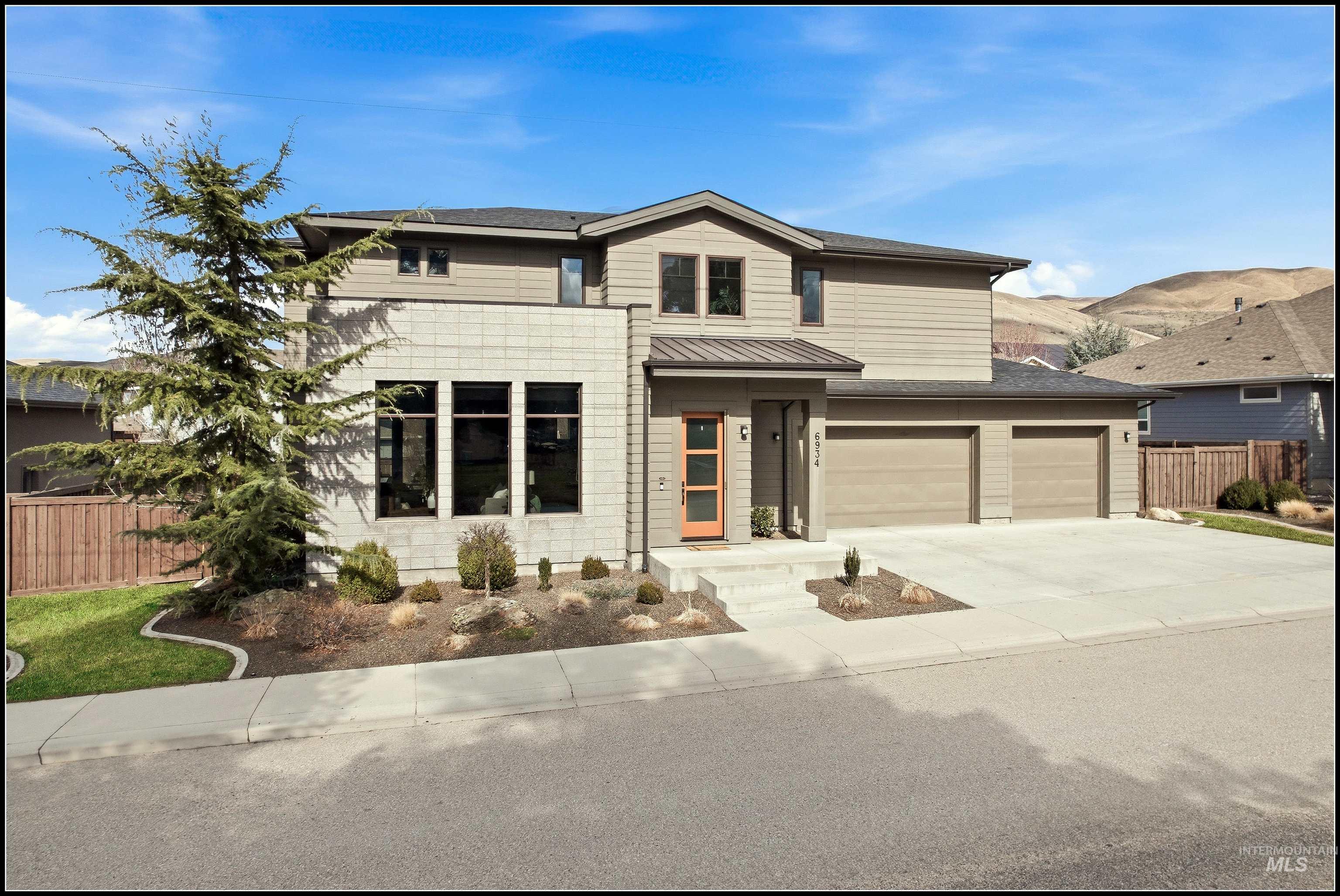 6934 E Highland Valley Rd, Boise, Idaho 83716, 3 Bedrooms, 2.5 Bathrooms, Residential For Sale, Price $939,950, 98976685