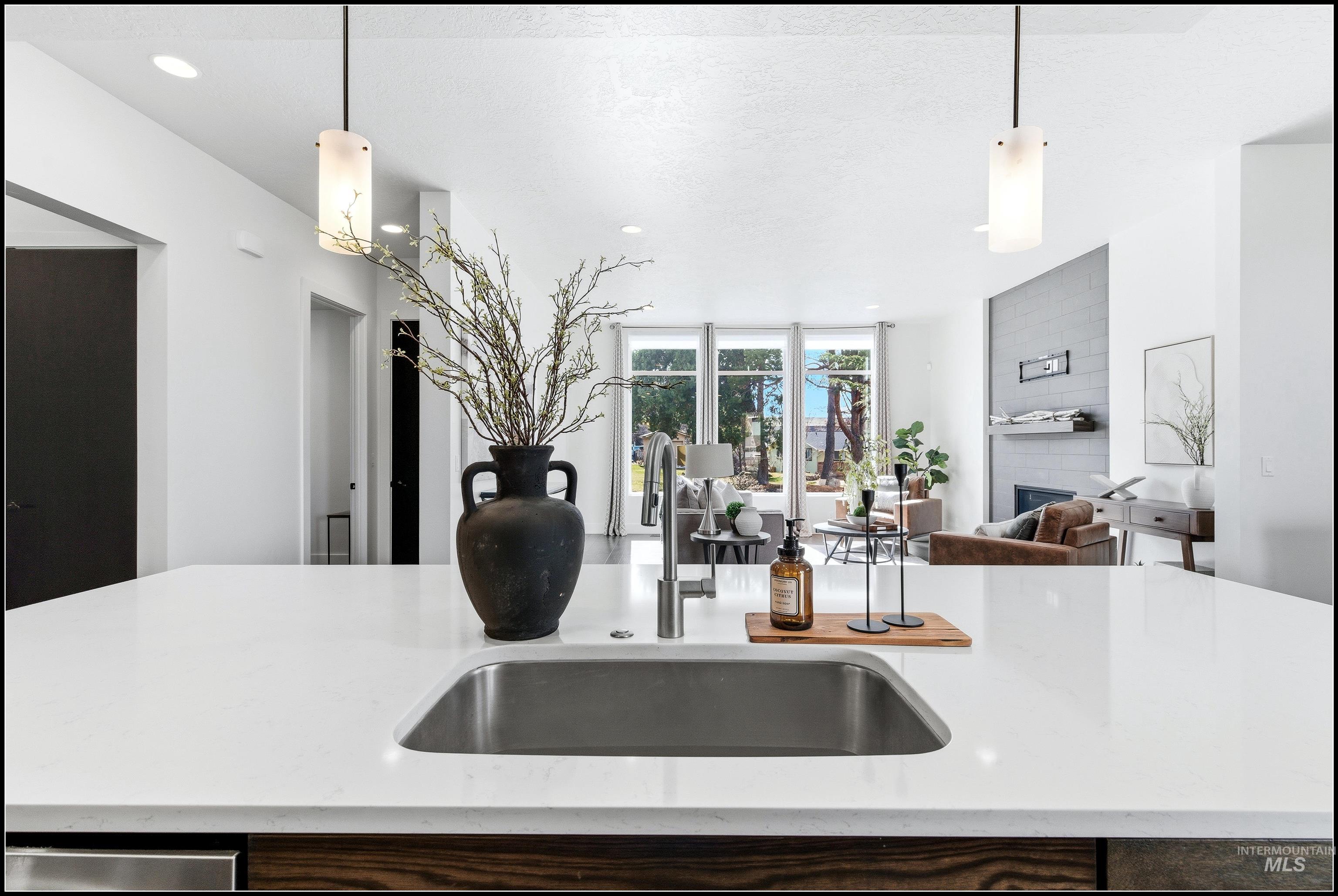 6934 E Highland Valley Rd, Boise, Idaho 83716, 3 Bedrooms, 2.5 Bathrooms, Residential For Sale, Price $939,950, 98976685