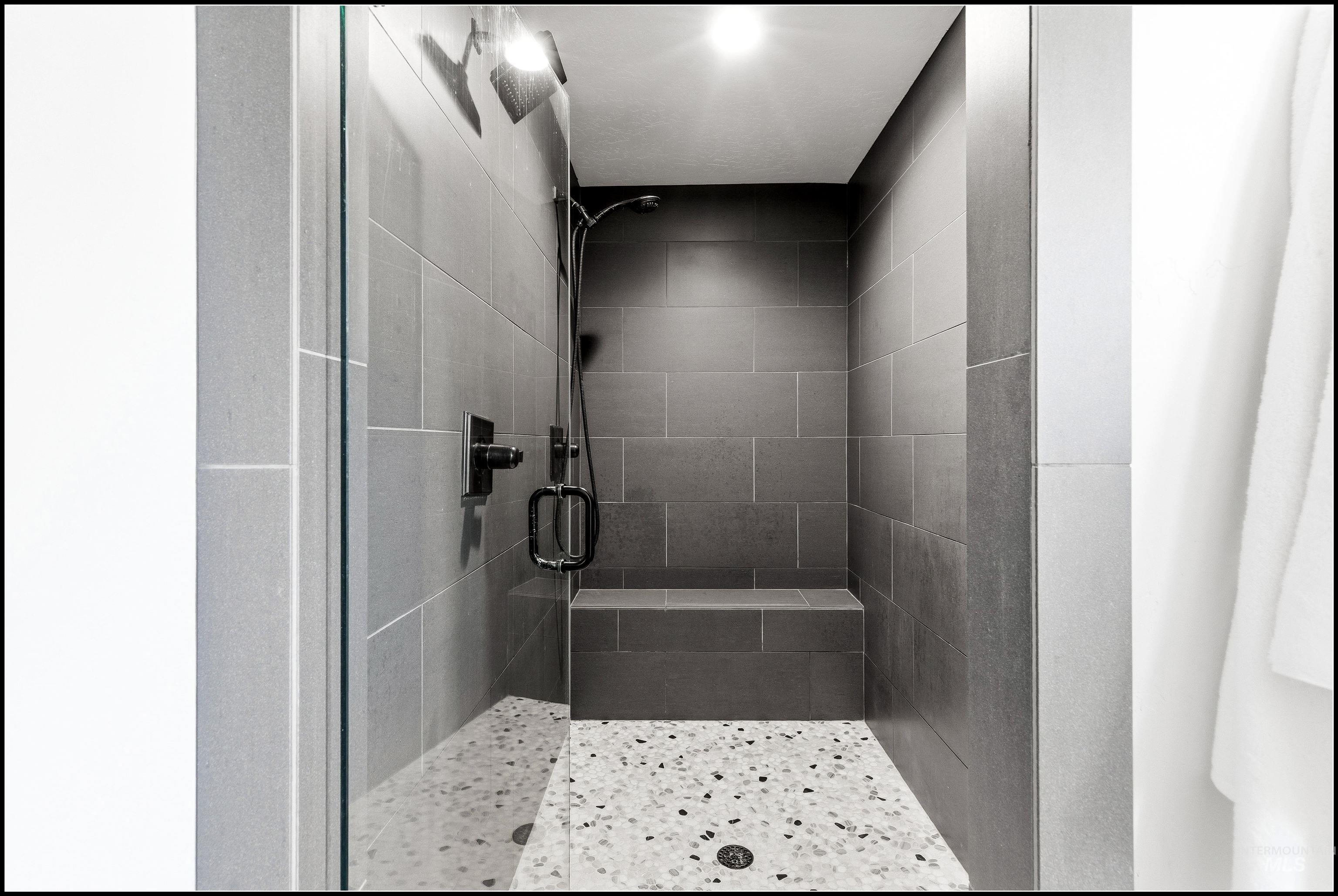 6934 E Highland Valley Rd, Boise, Idaho 83716, 3 Bedrooms, 2.5 Bathrooms, Residential For Sale, Price $939,950, 98976685