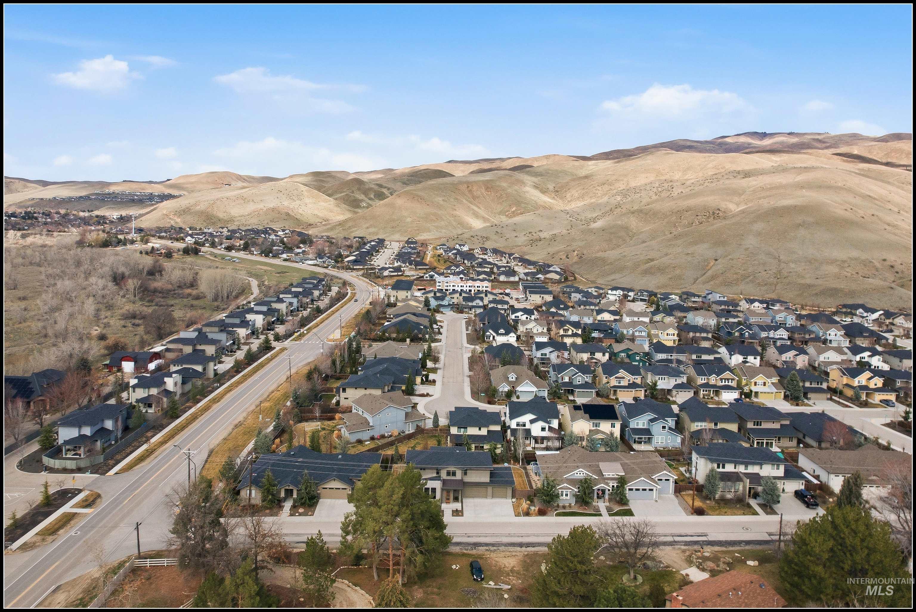 6934 E Highland Valley Rd, Boise, Idaho 83716, 3 Bedrooms, 2.5 Bathrooms, Residential For Sale, Price $939,950, 98976685