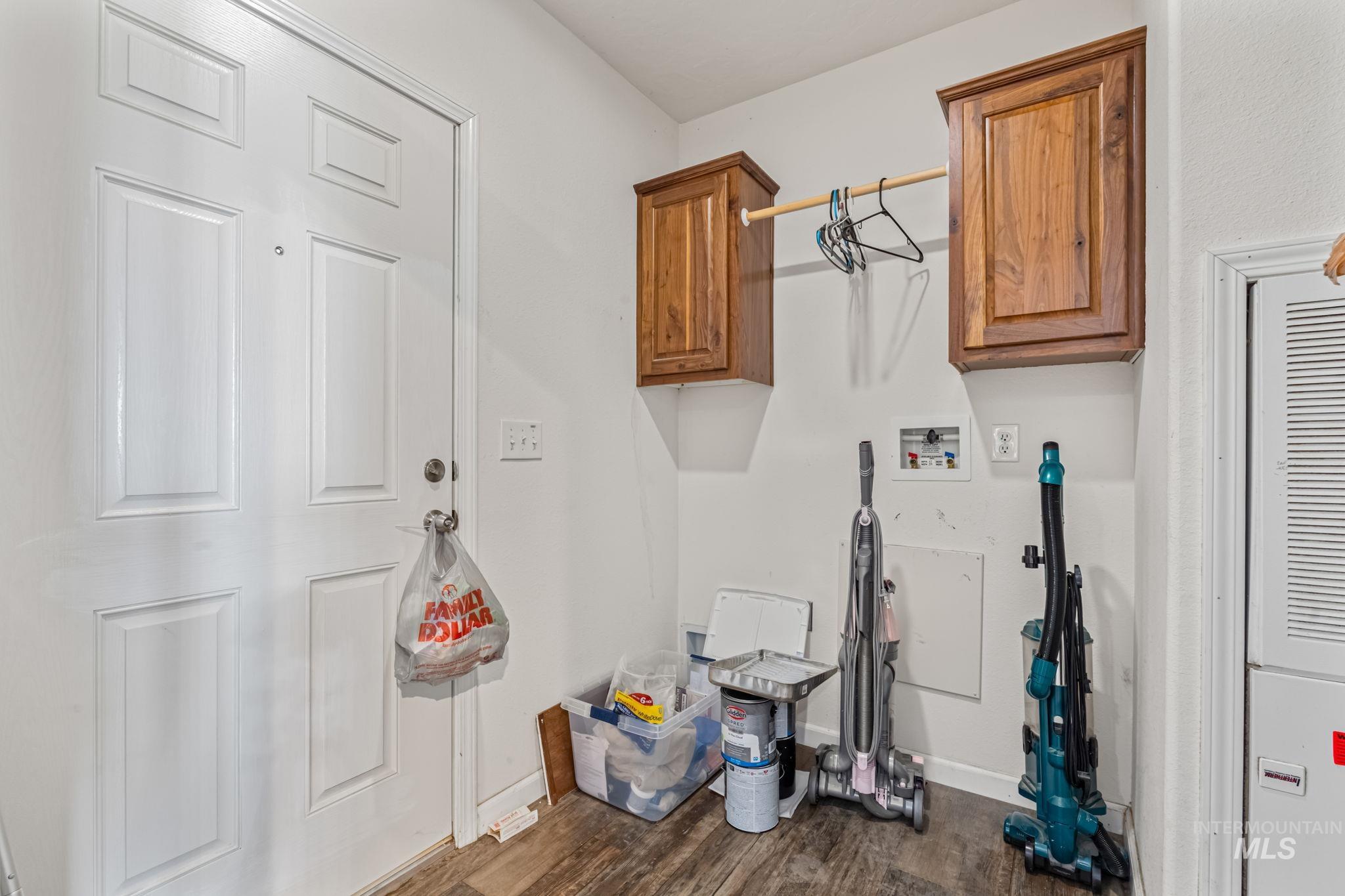 1700 SW Lilac Dr, Mountain Home, Idaho 83647, 3 Bedrooms, 2 Bathrooms, Residential For Sale, Price $90,000, 98976686