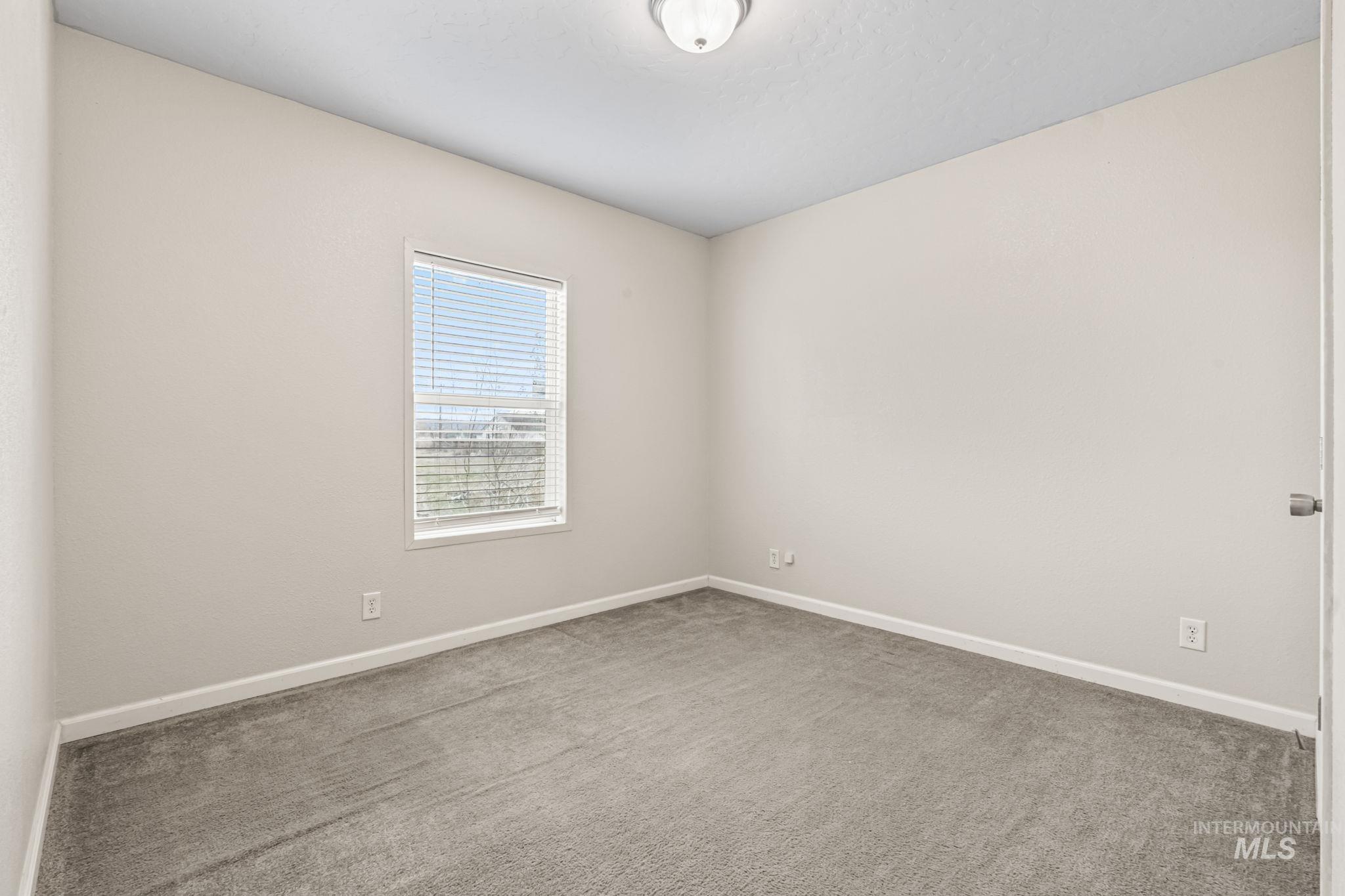 1700 SW Lilac Dr, Mountain Home, Idaho 83647, 3 Bedrooms, 2 Bathrooms, Residential For Sale, Price $90,000, 98976686