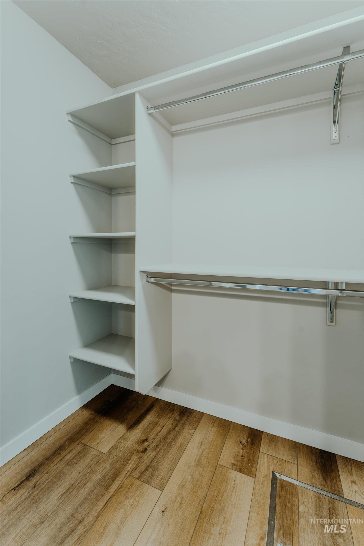 1218 Phillips Circle, Ontario, Oregon 97914-3905, 2 Bedrooms, 2 Bathrooms, Residential For Sale, Price $235,000, 98976688