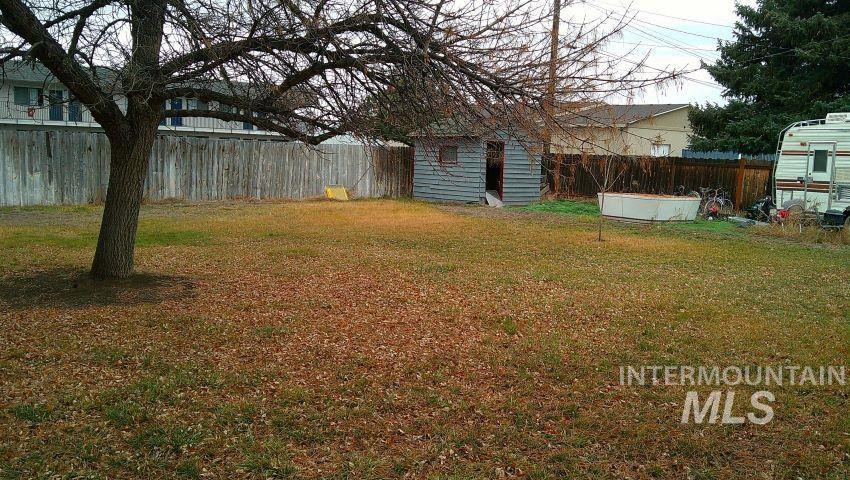 1205 Lawndale Dr., Twin Falls, Idaho 83301, 3 Bedrooms, 1.5 Bathrooms, Residential For Sale, Price $309,900, 98976689