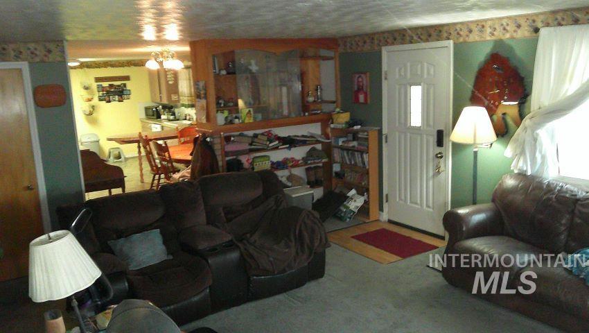 1205 Lawndale Dr., Twin Falls, Idaho 83301, 3 Bedrooms, 1.5 Bathrooms, Residential For Sale, Price $309,900, 98976689