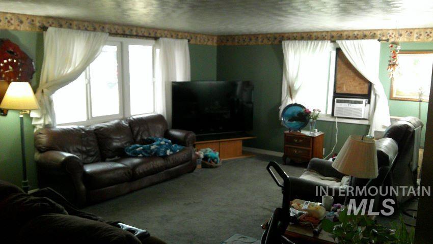 1205 Lawndale Dr., Twin Falls, Idaho 83301, 3 Bedrooms, 1.5 Bathrooms, Residential For Sale, Price $309,900, 98976689