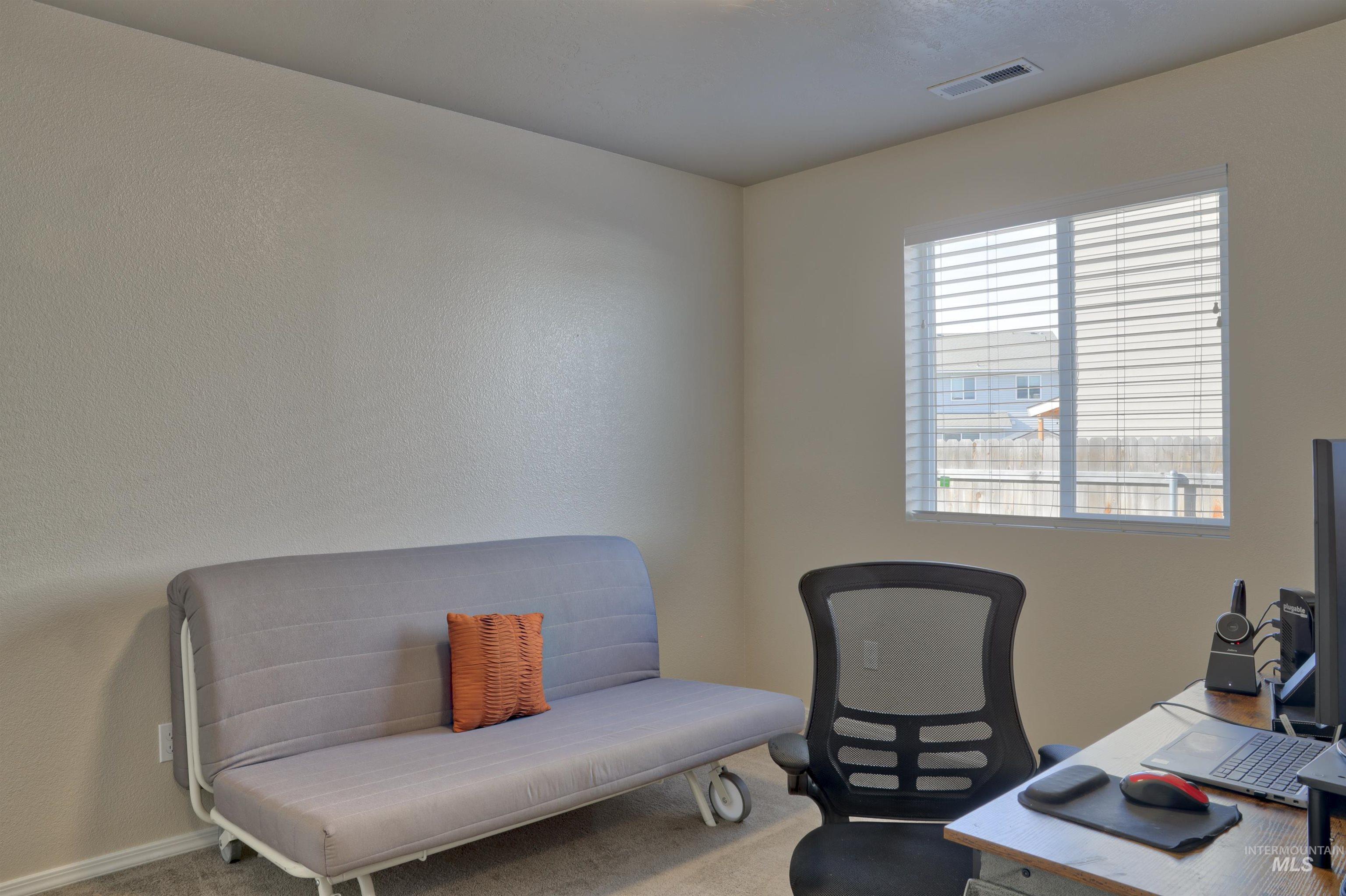 11833 Montpelier, Caldwell, Idaho 83607, 3 Bedrooms, 2 Bathrooms, Residential For Sale, Price $369,900,MLS 98976690