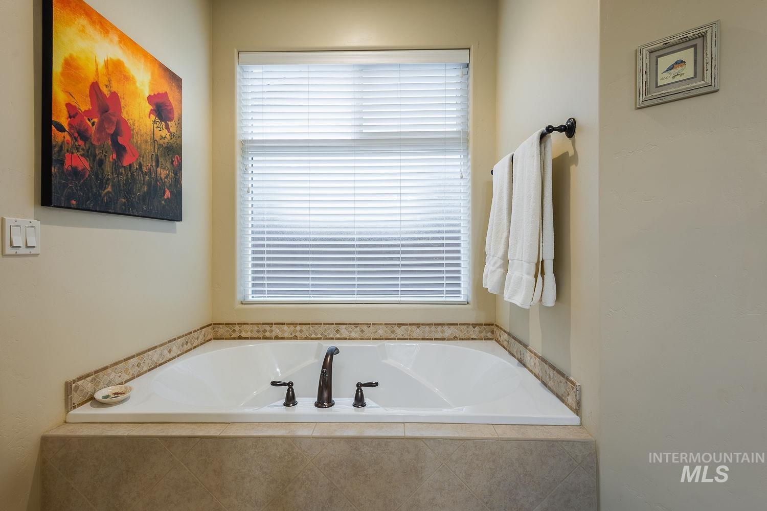 178 E. Rio Colinas Dr., Meridian, Idaho 83646, 4 Bedrooms, 2 Bathrooms, Residential For Sale, Price $665,000, 98976696