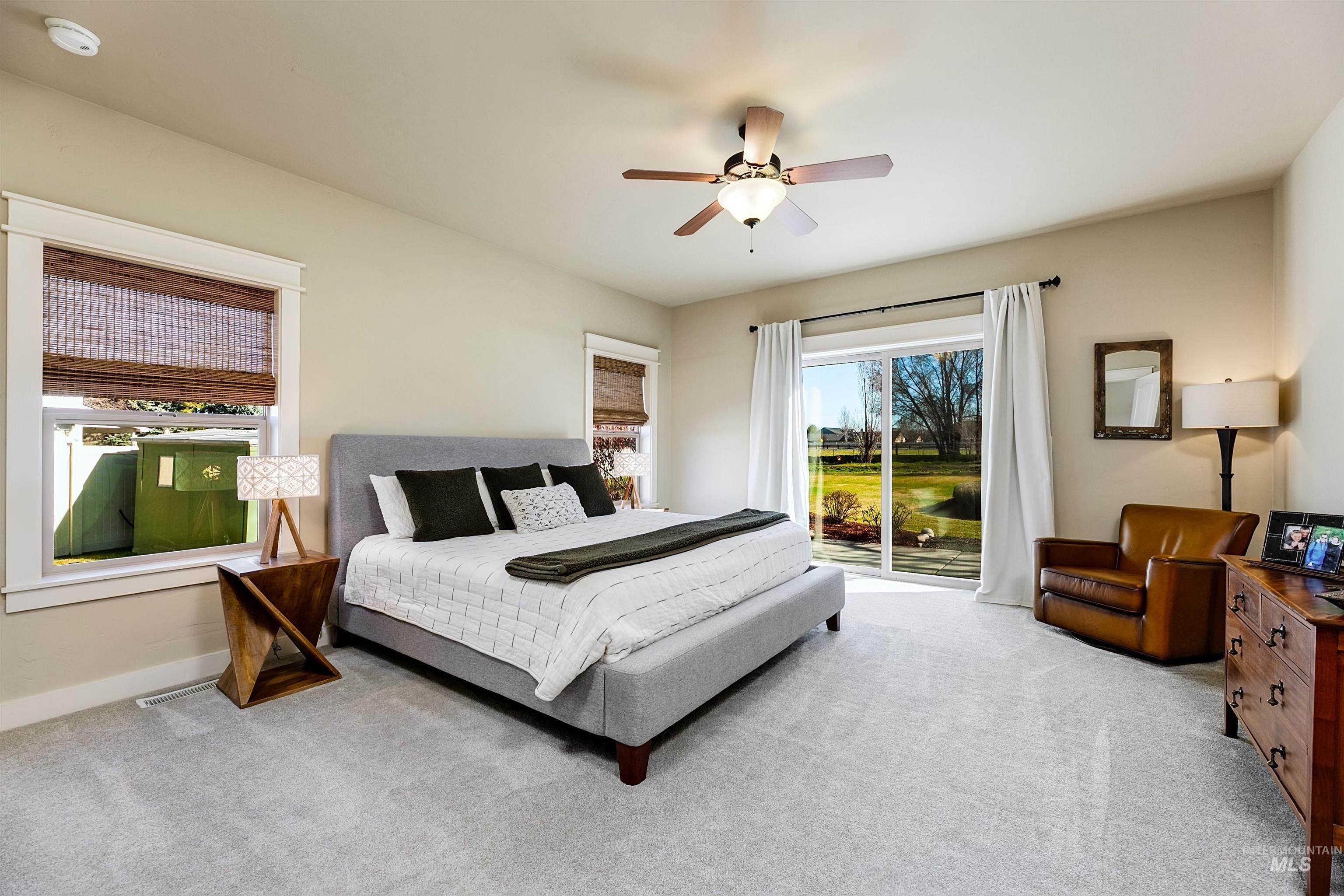 1962 N Spring Hollow Place, Star, Idaho 83669, 4 Bedrooms, 3.5 Bathrooms, Residential For Sale, Price $1,019,300,MLS 98976698