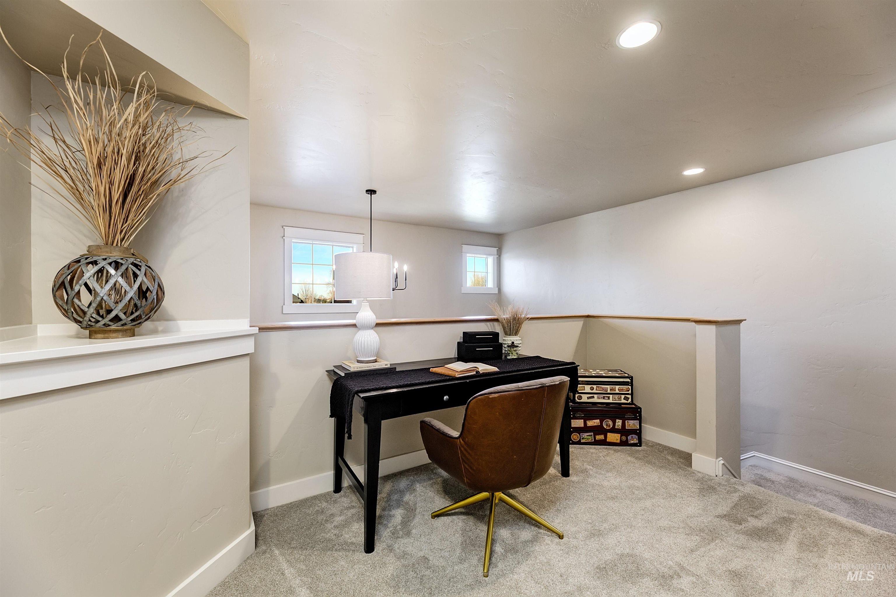 1962 N Spring Hollow Place, Star, Idaho 83669, 4 Bedrooms, 3.5 Bathrooms, Residential For Sale, Price $1,019,300,MLS 98976698