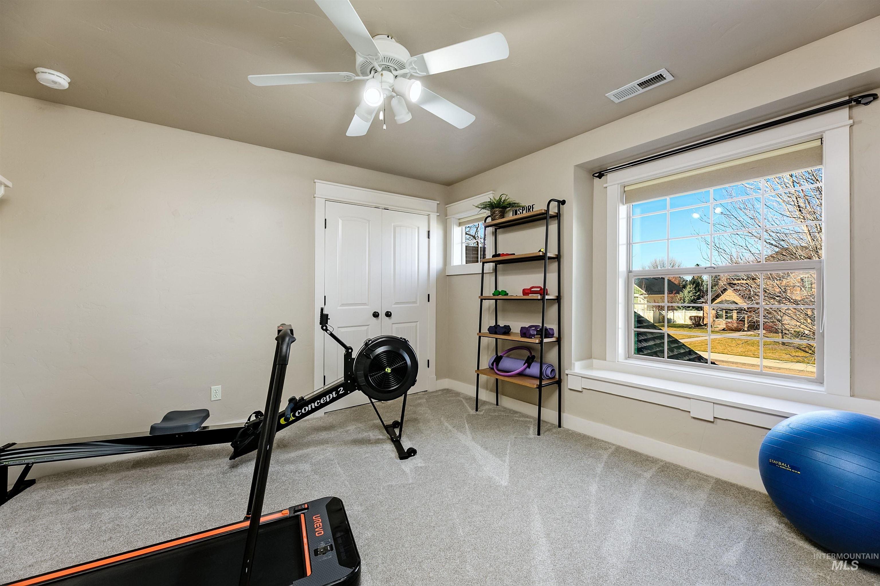 1962 N Spring Hollow Place, Star, Idaho 83669, 4 Bedrooms, 3.5 Bathrooms, Residential For Sale, Price $1,019,300,MLS 98976698