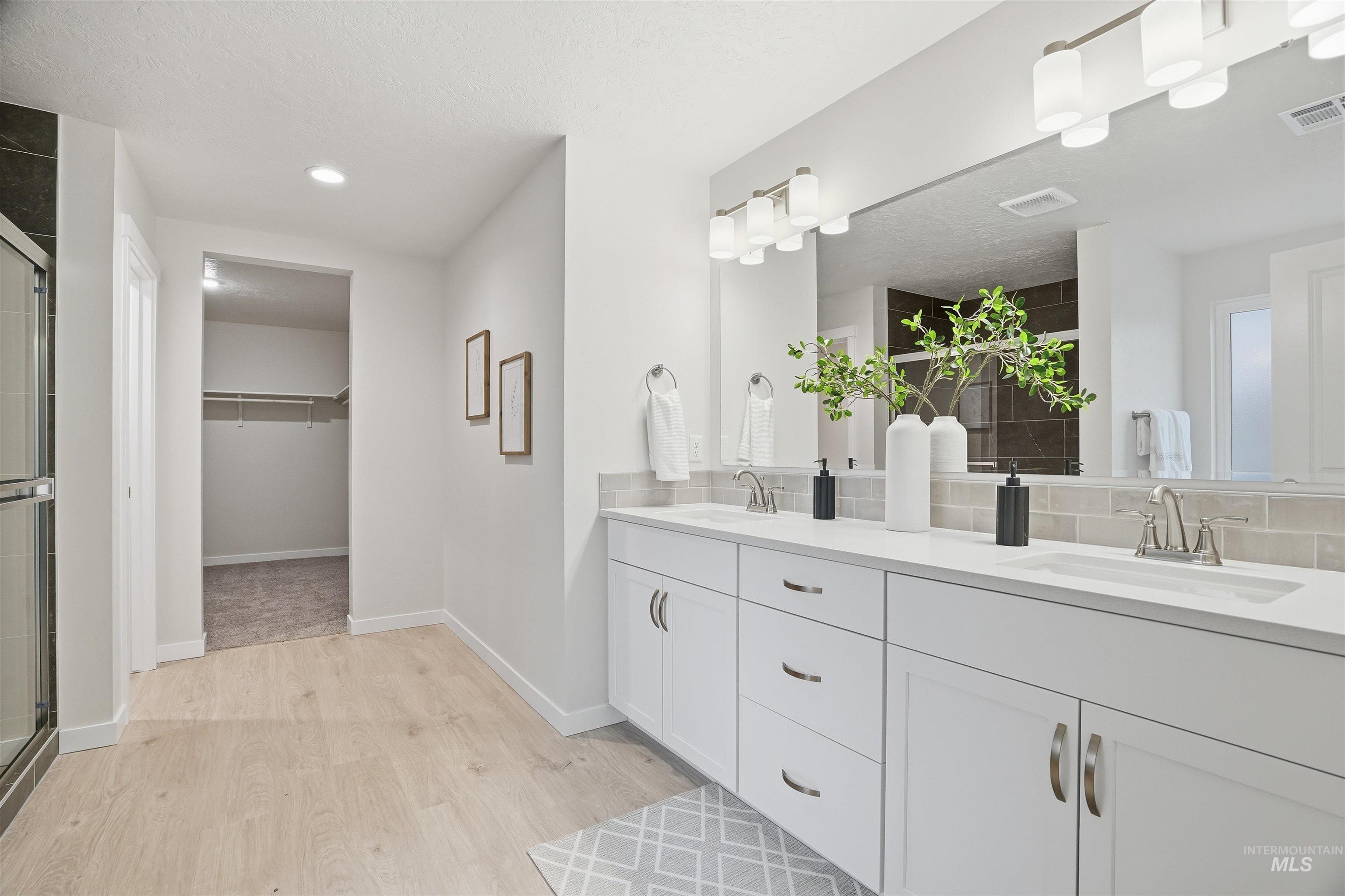 7663 E Meriwether Dr, Nampa, Idaho 83687, 4 Bedrooms, 2.5 Bathrooms, Residential For Sale, Price $476,990, 98976699