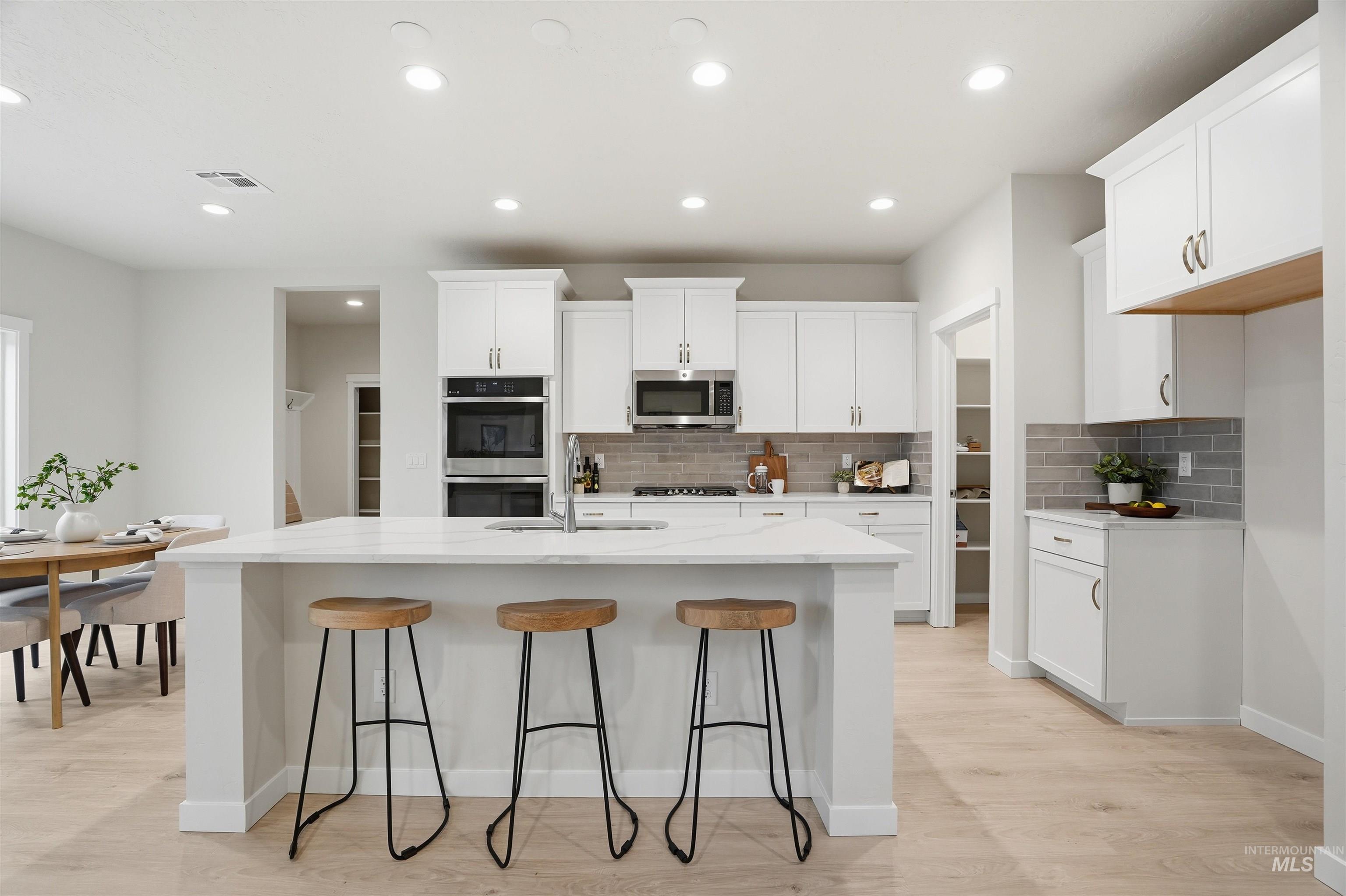 7663 E Meriwether Dr, Nampa, Idaho 83687, 4 Bedrooms, 2.5 Bathrooms, Residential For Sale, Price $476,990, 98976699