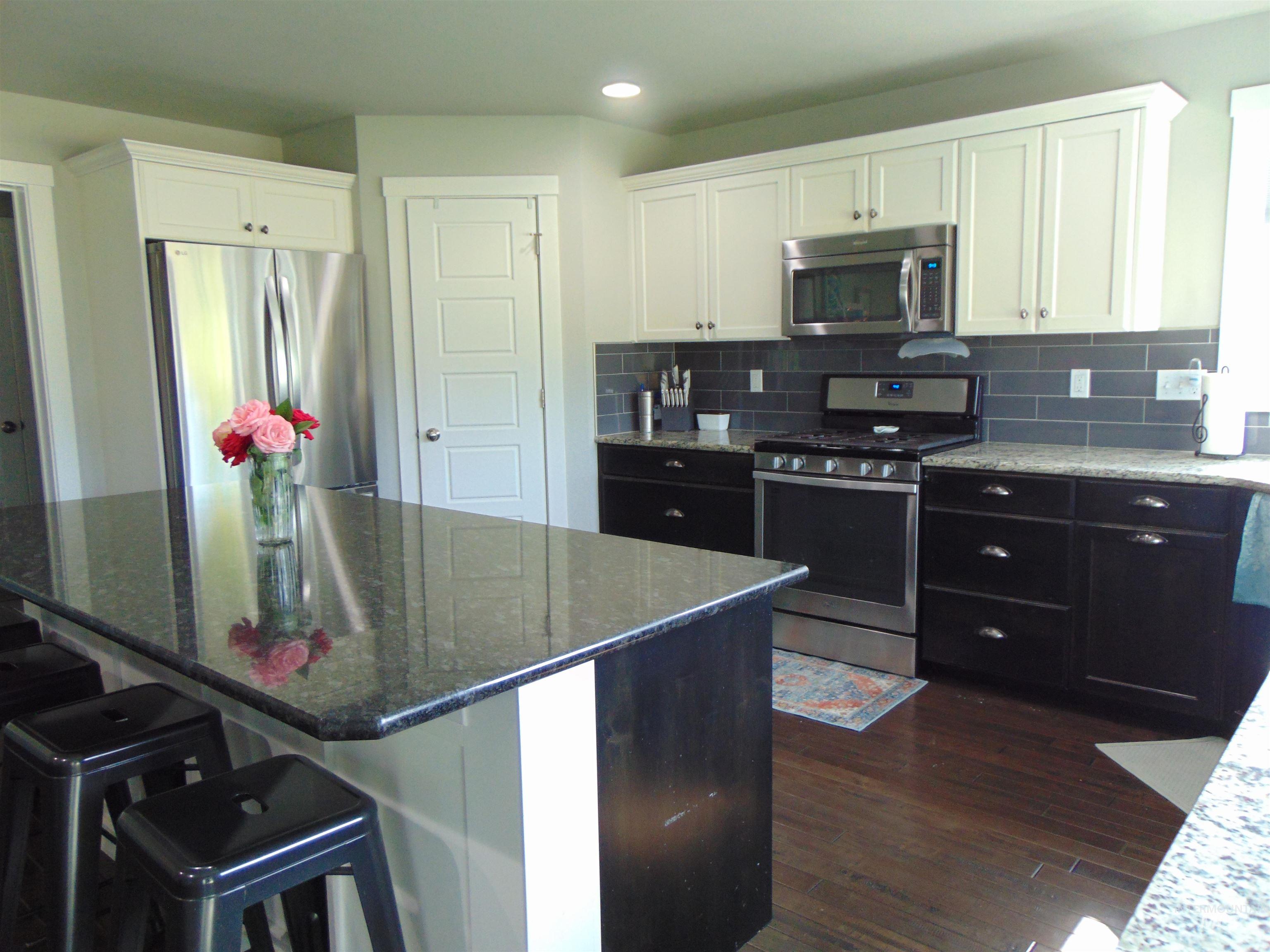 983 South Street, Vale, Oregon 97918, 4 Bedrooms, 2.5 Bathrooms, Residential For Sale, Price $524,900,MLS 98976701