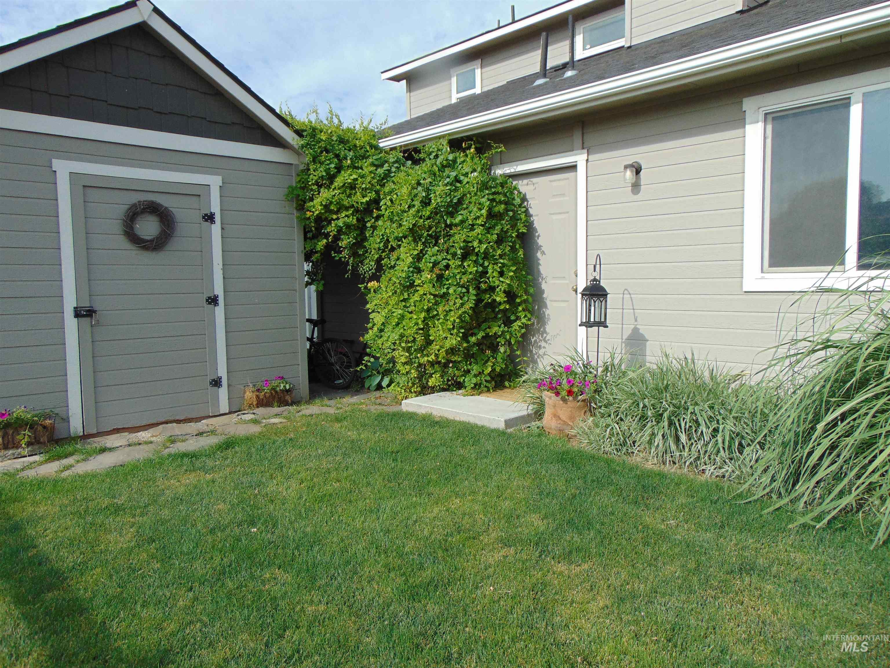 983 South Street, Vale, Oregon 97918, 4 Bedrooms, 2.5 Bathrooms, Residential For Sale, Price $524,900, 98976701