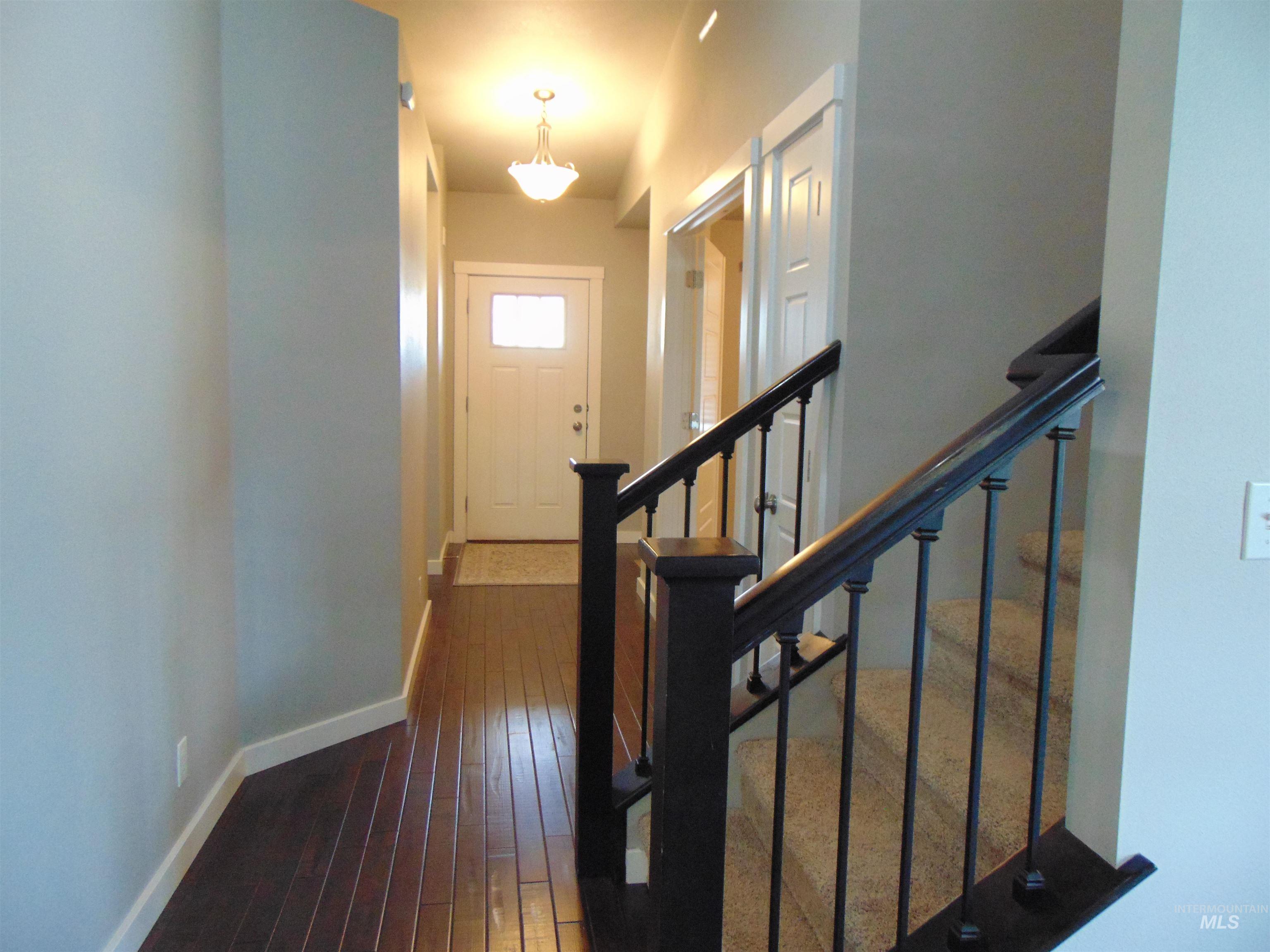 983 South Street, Vale, Oregon 97918, 4 Bedrooms, 2.5 Bathrooms, Residential For Sale, Price $524,900,MLS 98976701