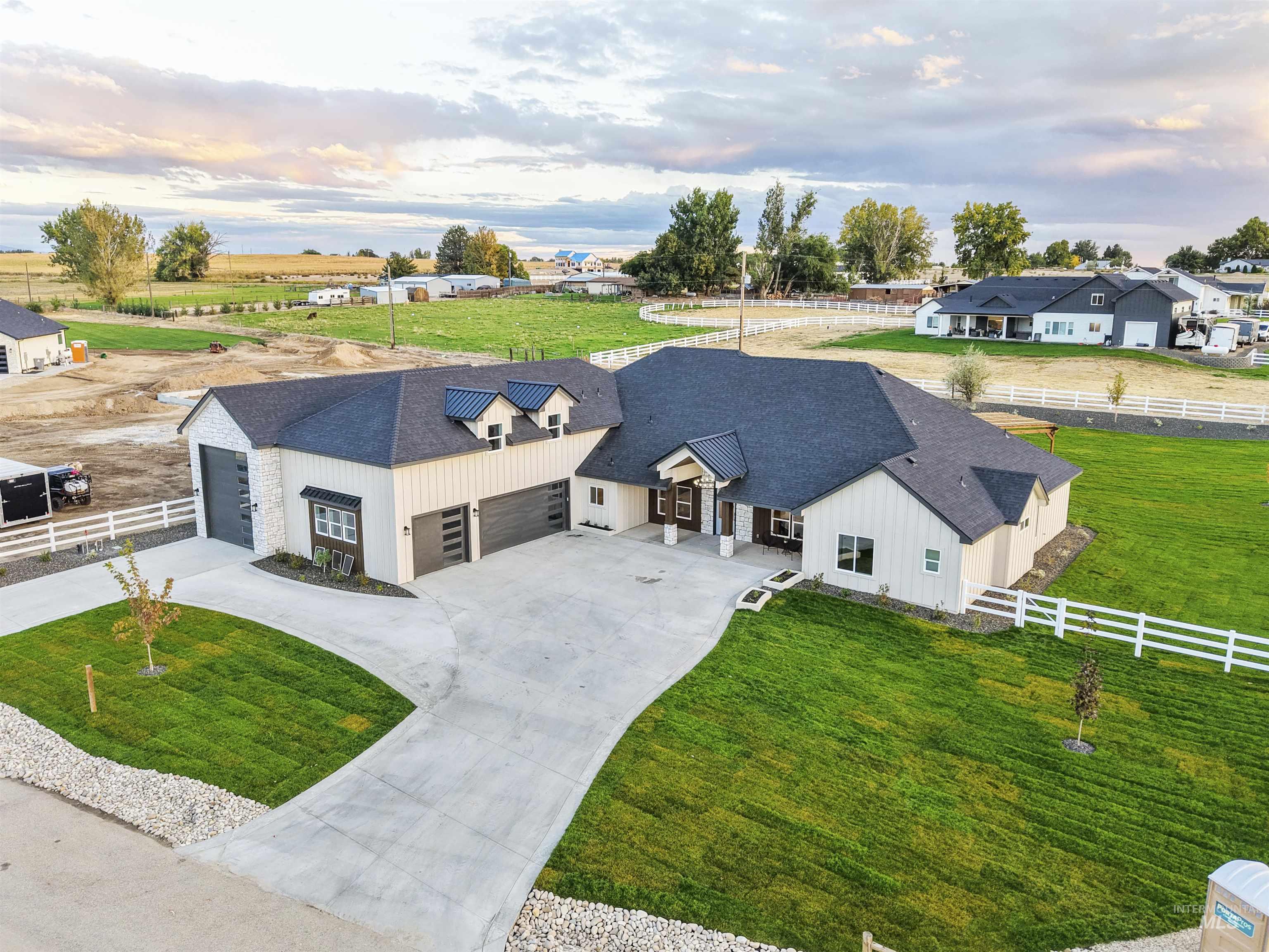 8991 Edna Lane, Middleton, Idaho 83644, 4 Bedrooms, 4.5 Bathrooms, Residential For Sale, Price $1,250,000, 98976704