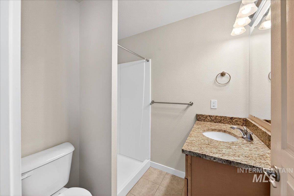 8758 W Pine Valley Ln, Boise, Idaho 83709-0020, 3 Bedrooms, 2.5 Bathrooms, Residential For Sale, Price $343,900,MLS 98976708